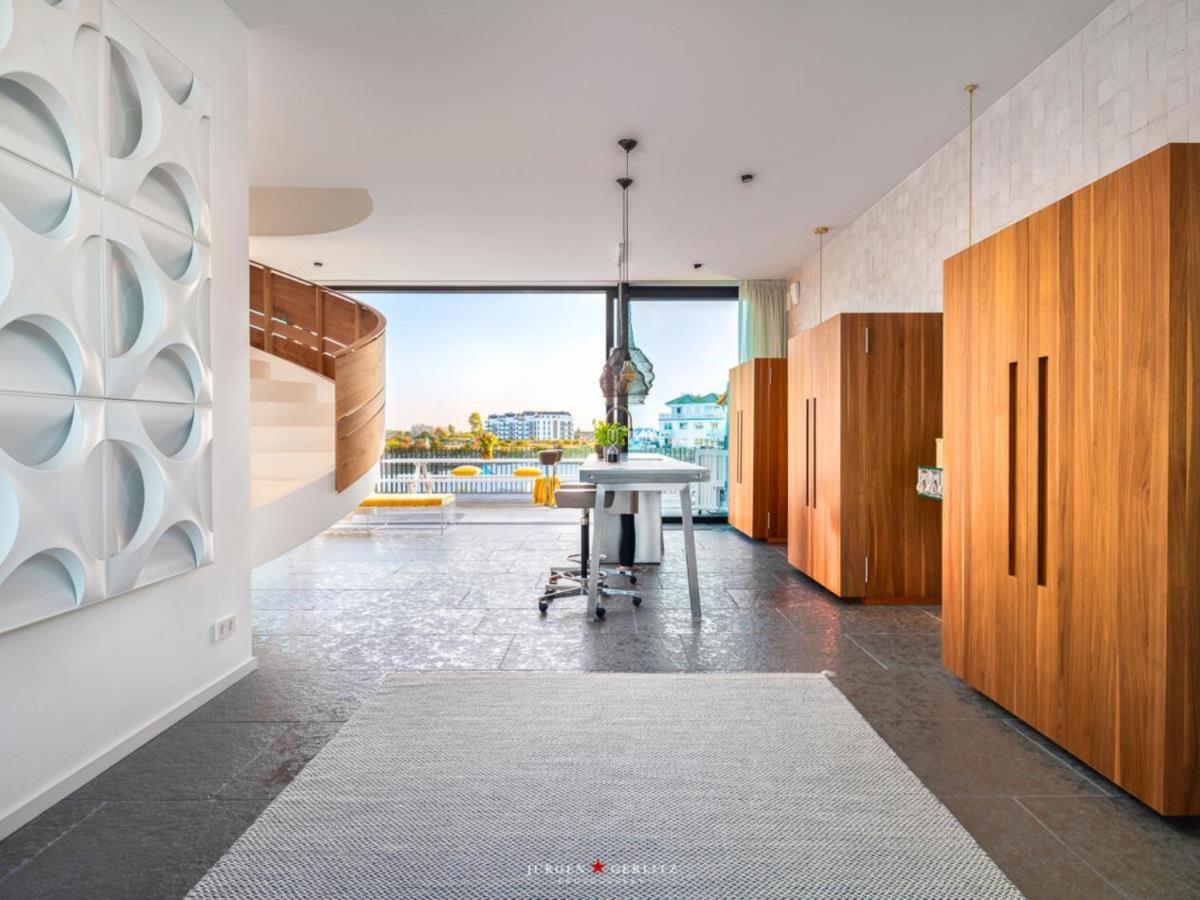 Designer Strandvilla Auf der Ostsee - mit freiem Meerblick und Dachterrasse