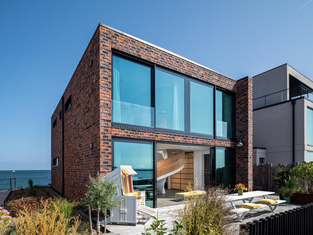 Designer Strandvilla Auf der Ostsee - mit freiem Meerblick und Dachterrasse