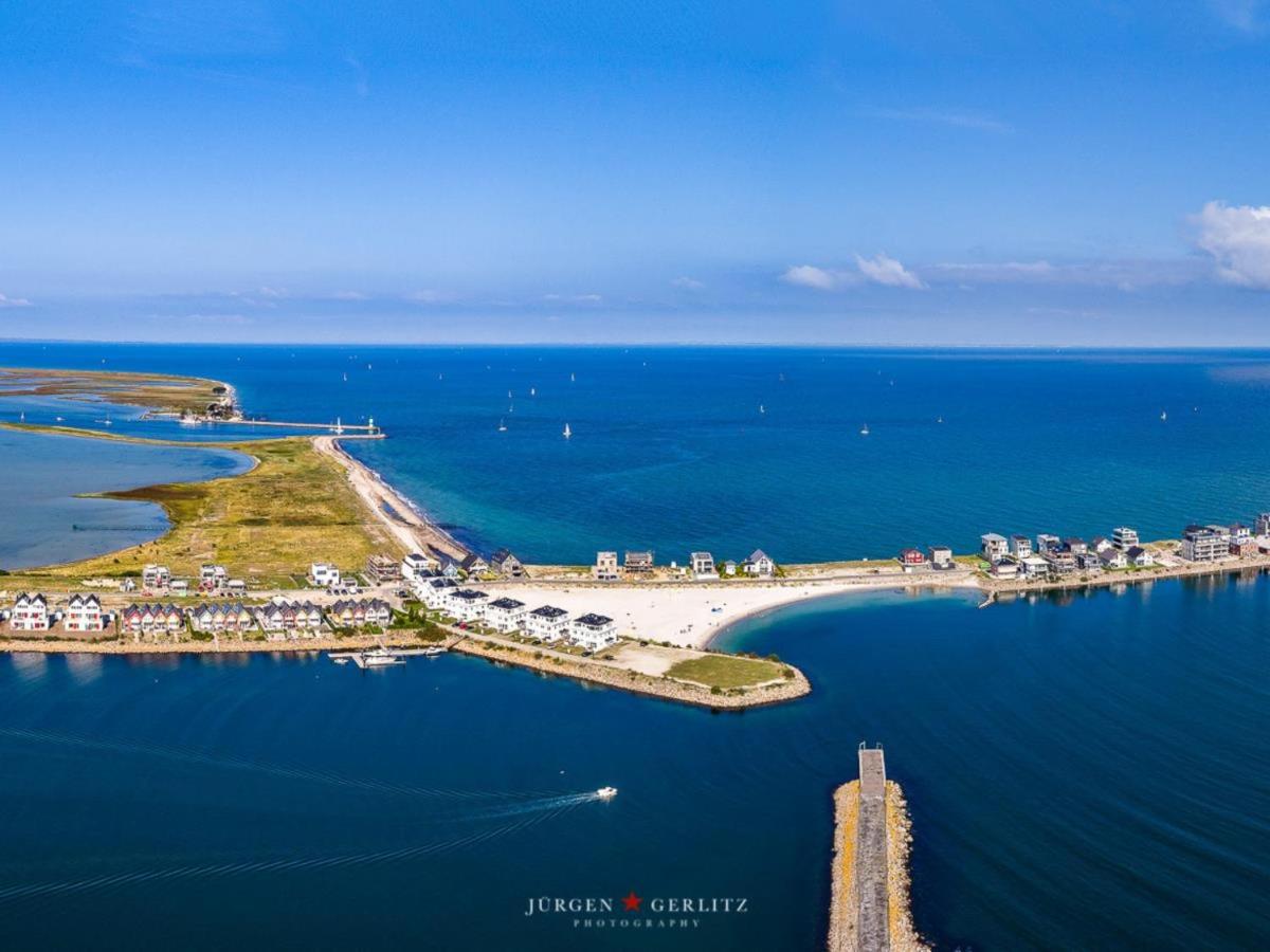 Designer Strandvilla Auf der Ostsee - mit freiem Meerblick und Dachterrasse