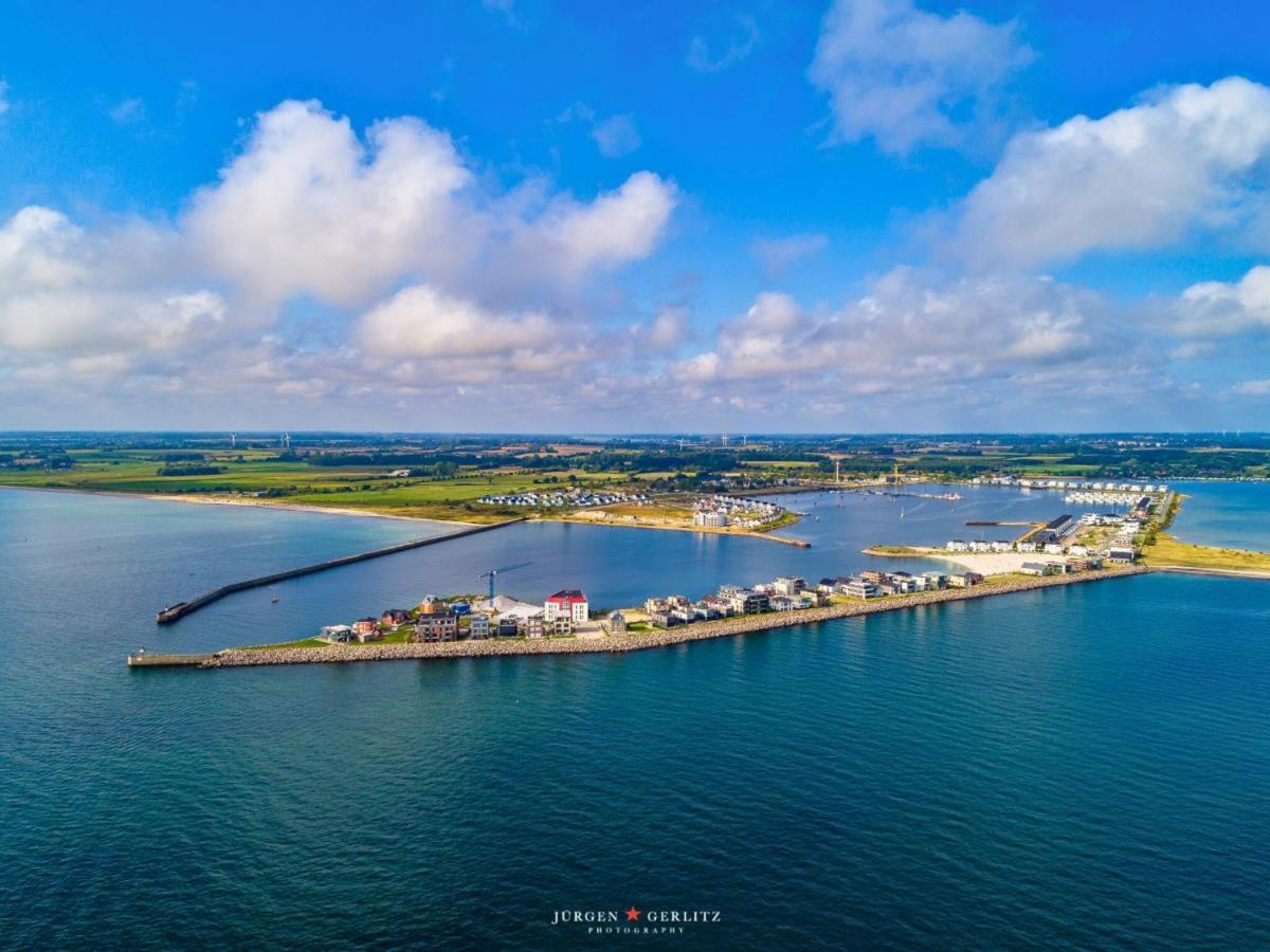 Designer Strandvilla Auf der Ostsee - mit freiem Meerblick und Dachterrasse