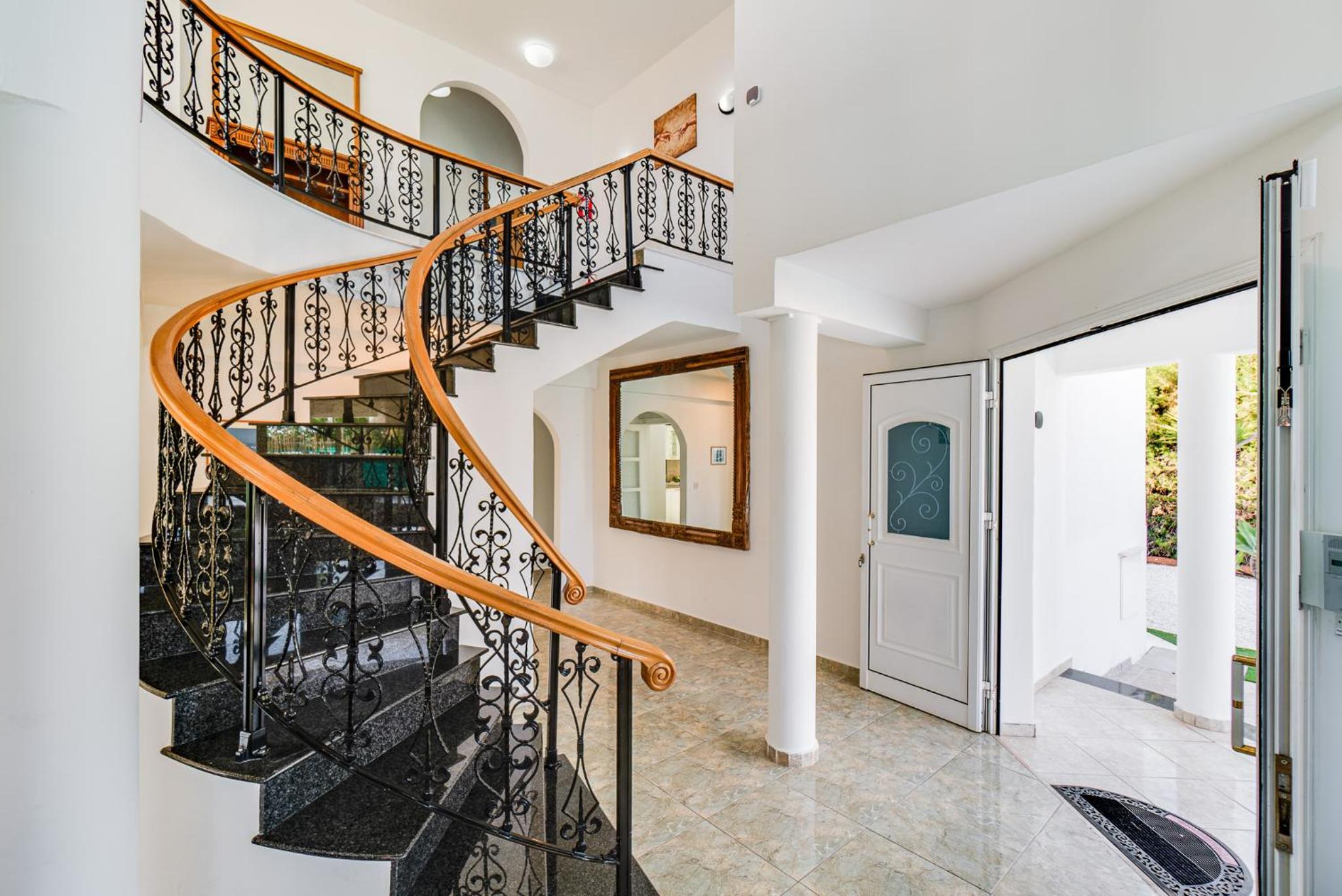 Villa Di Mare by Ezoria Villas