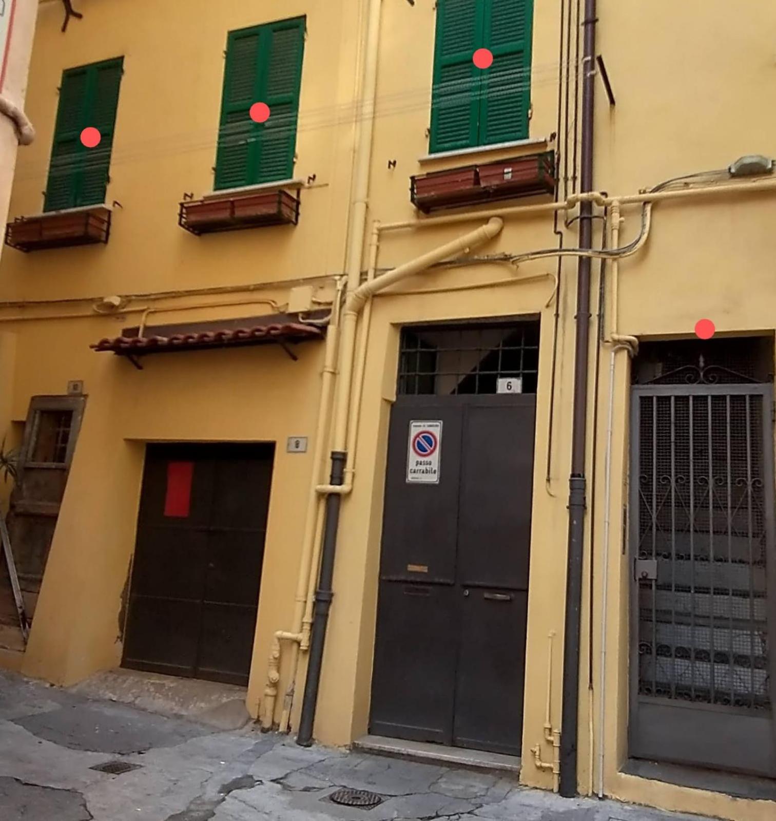 Menotti Holiday House