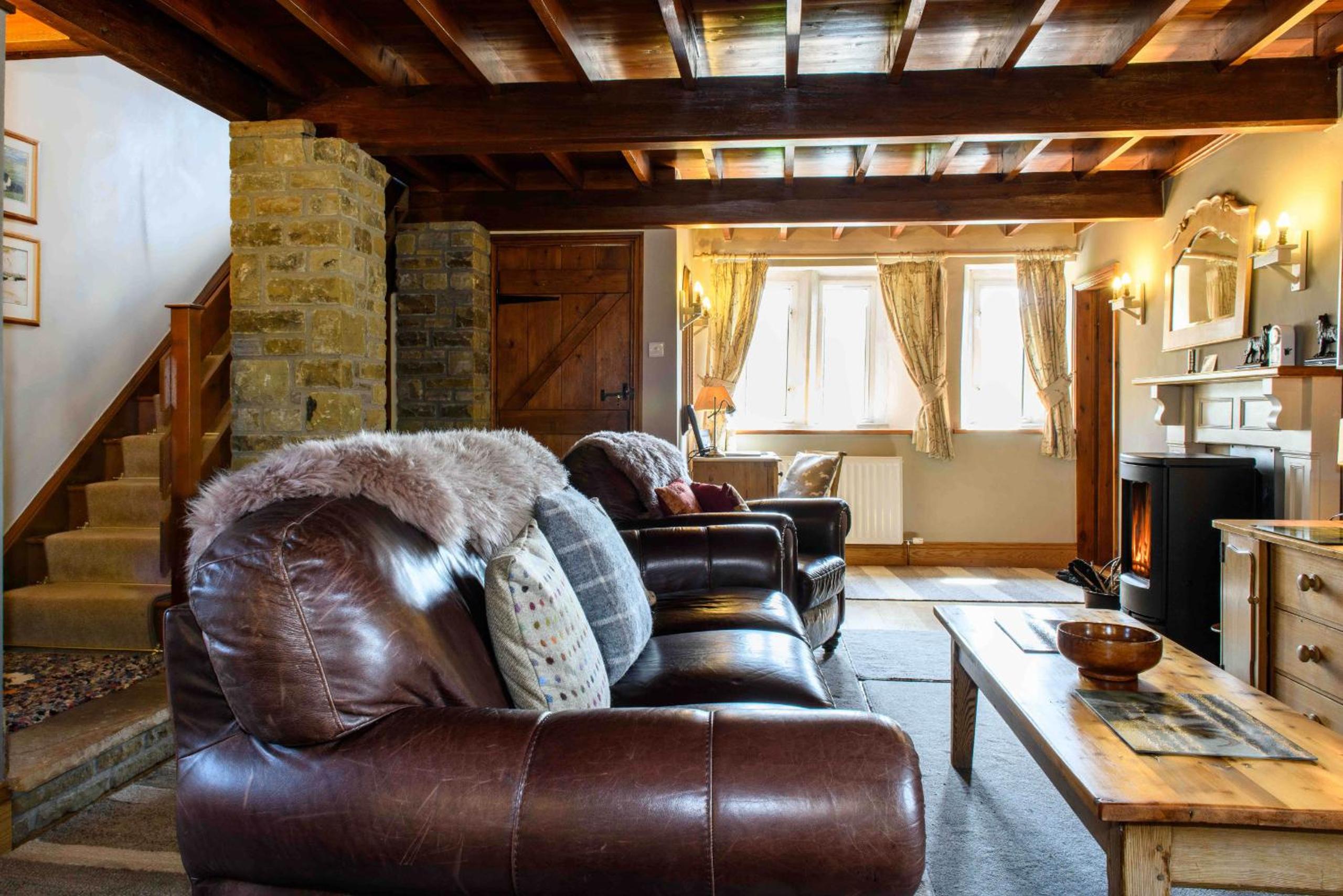 Finest Retreats - Shepherds Cottage at Mile House Farm view 3