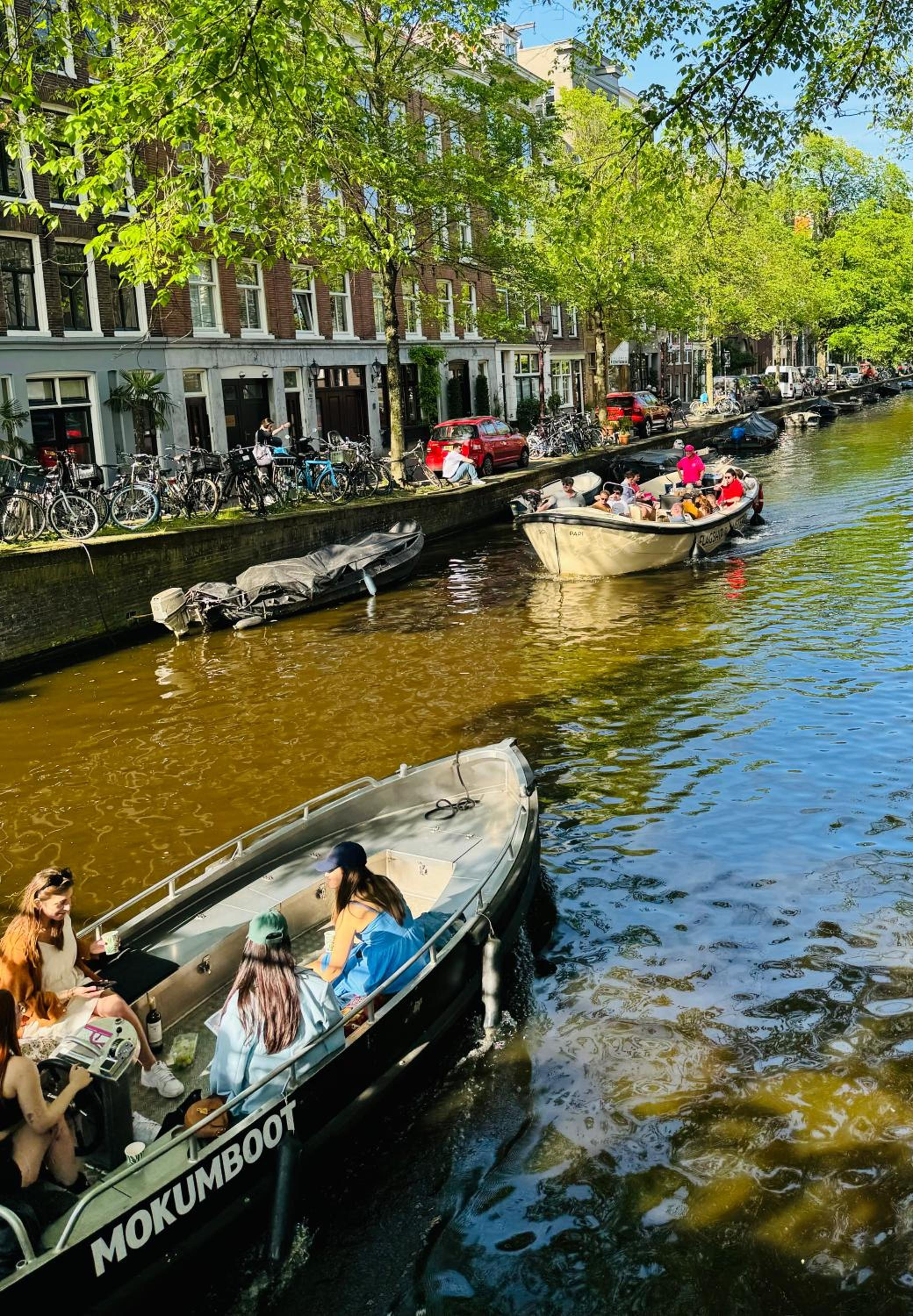 Décor Canal House