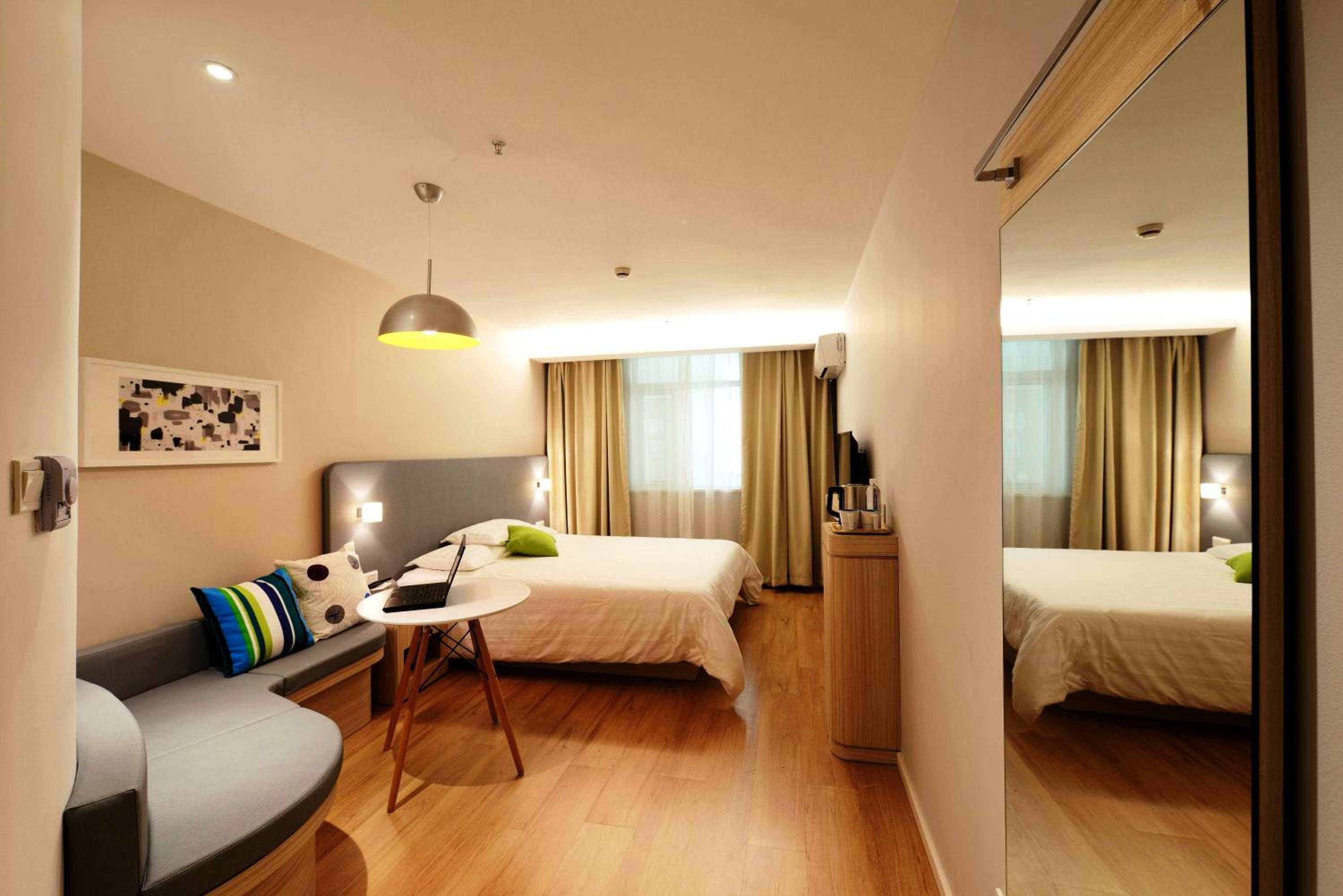GRAND HOMESTAY