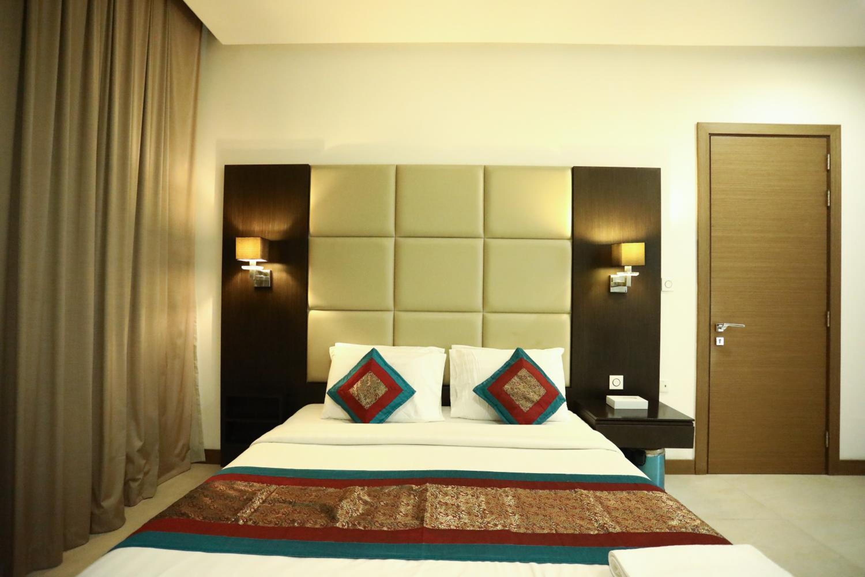 Landway Suite
