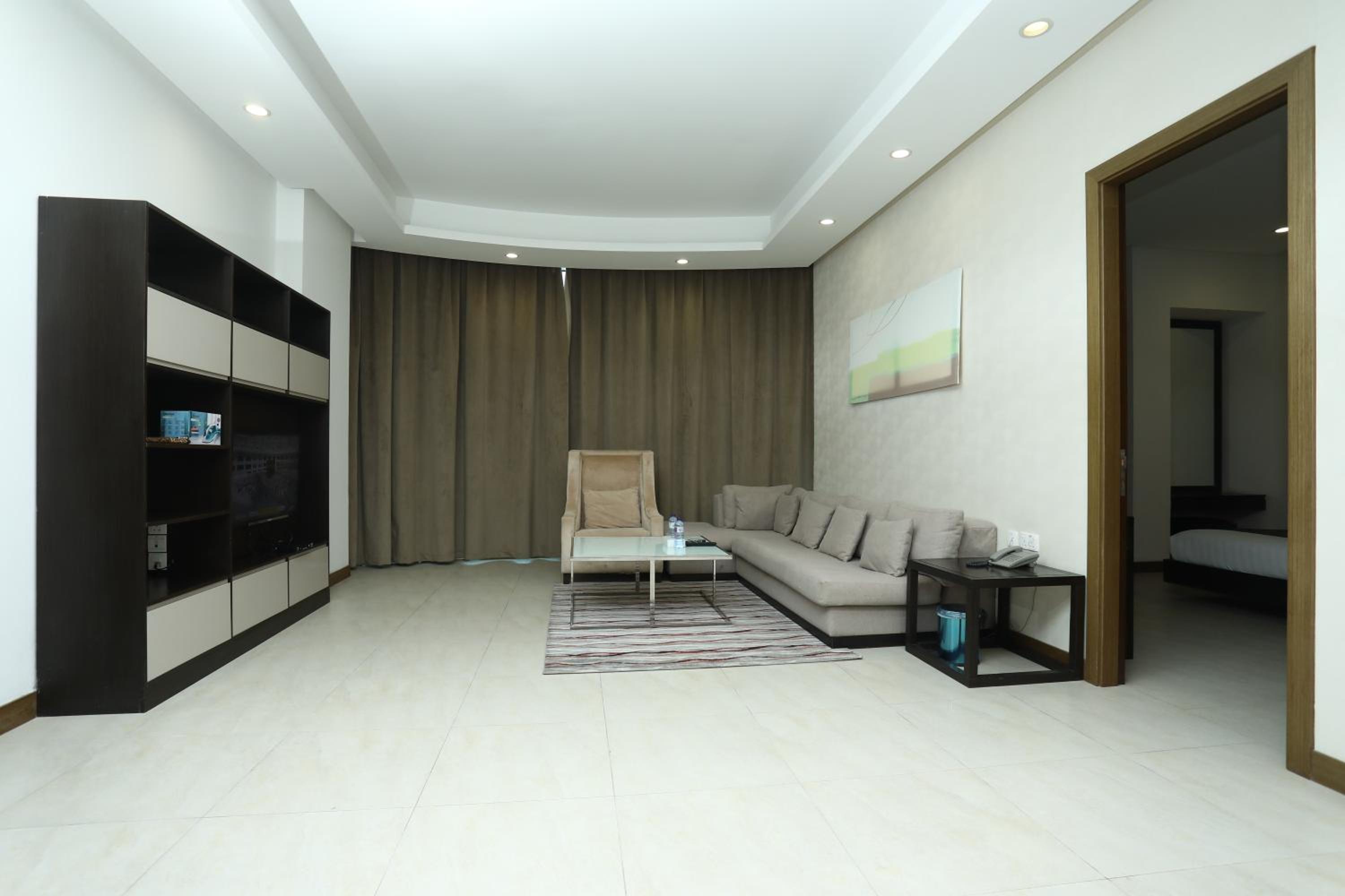 Landway Suite