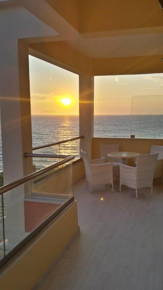 Paralia Luxury Suites