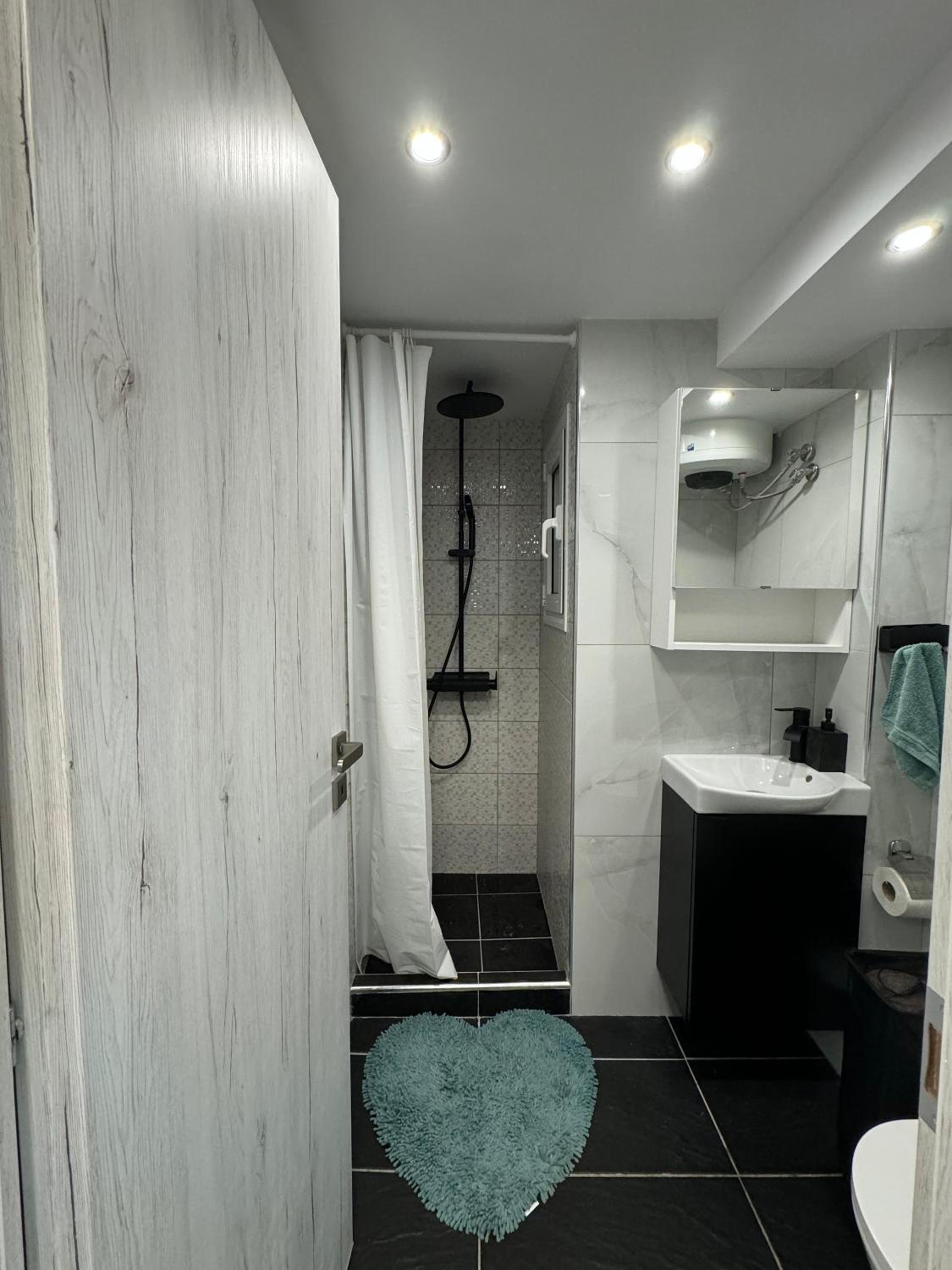 Comfy Studio in the City Center