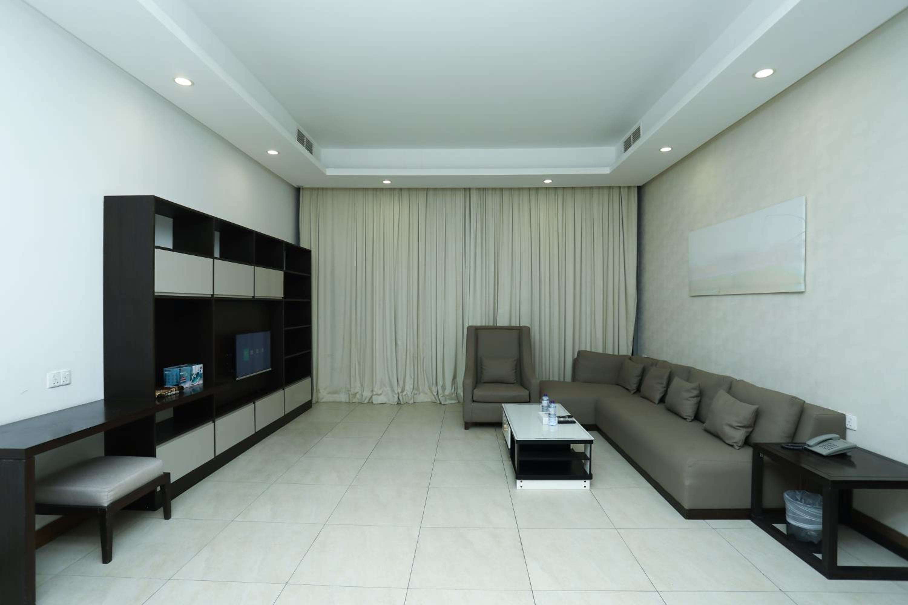 Landway Suite