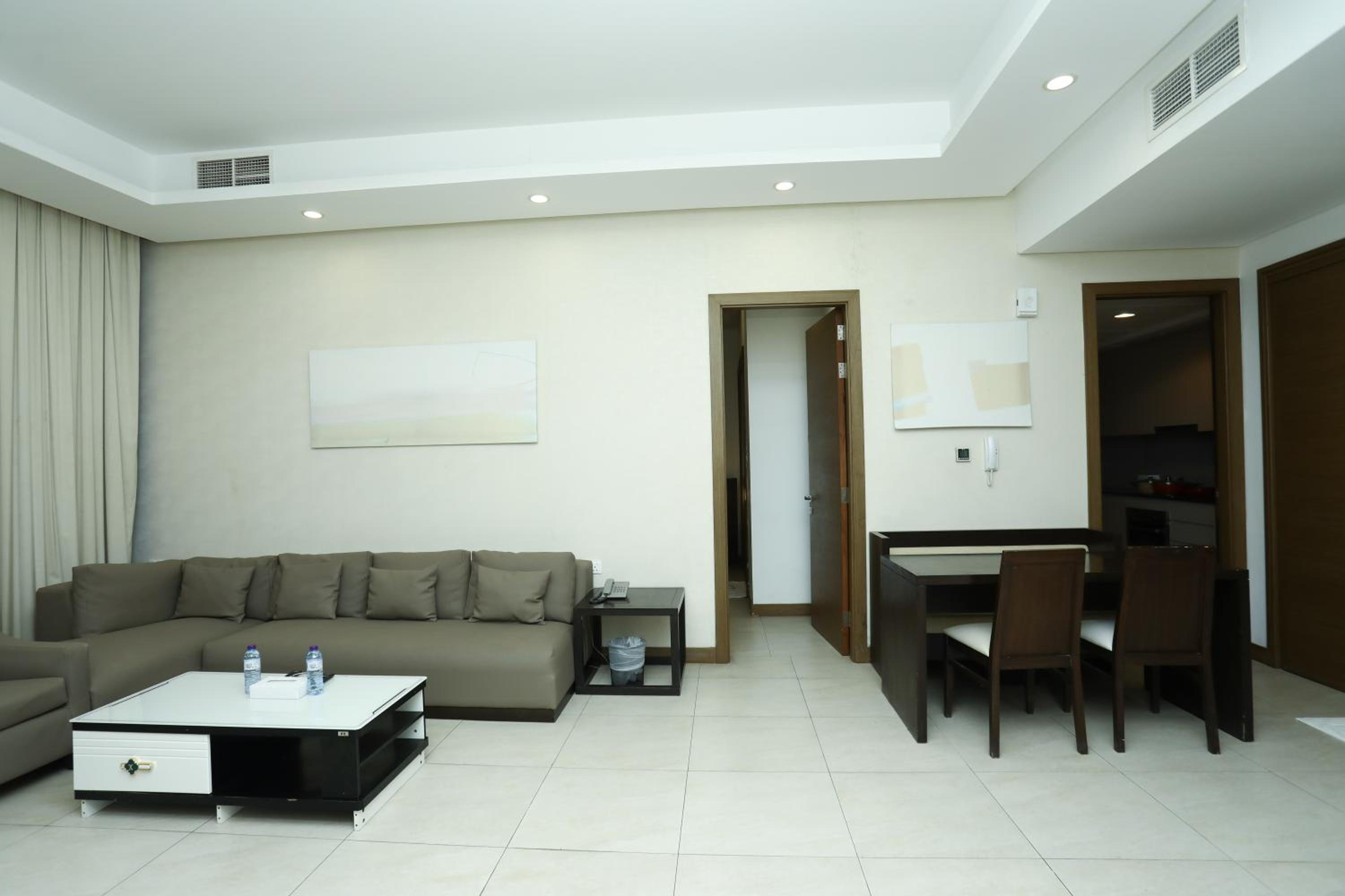 Landway Suite