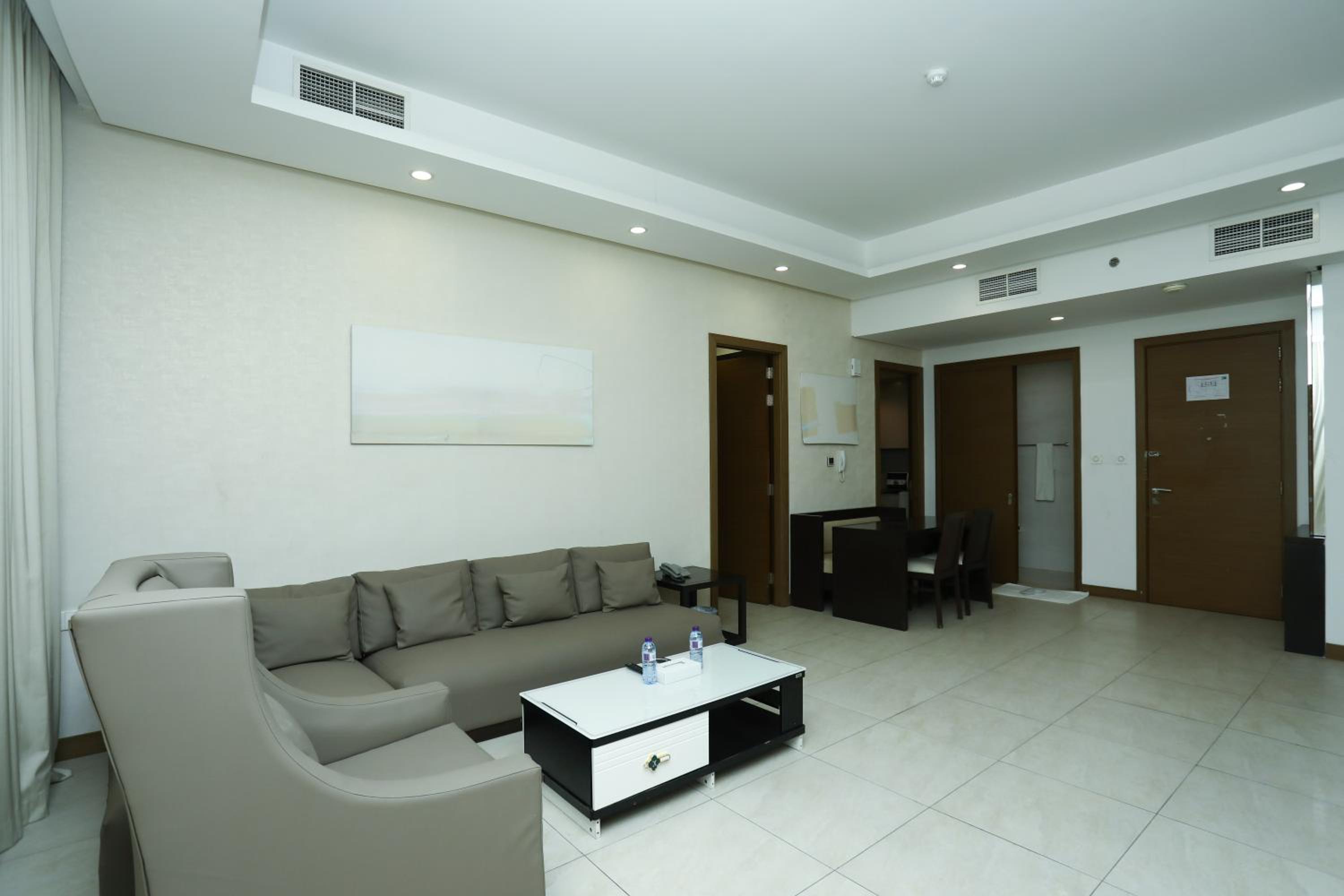 Landway Suite