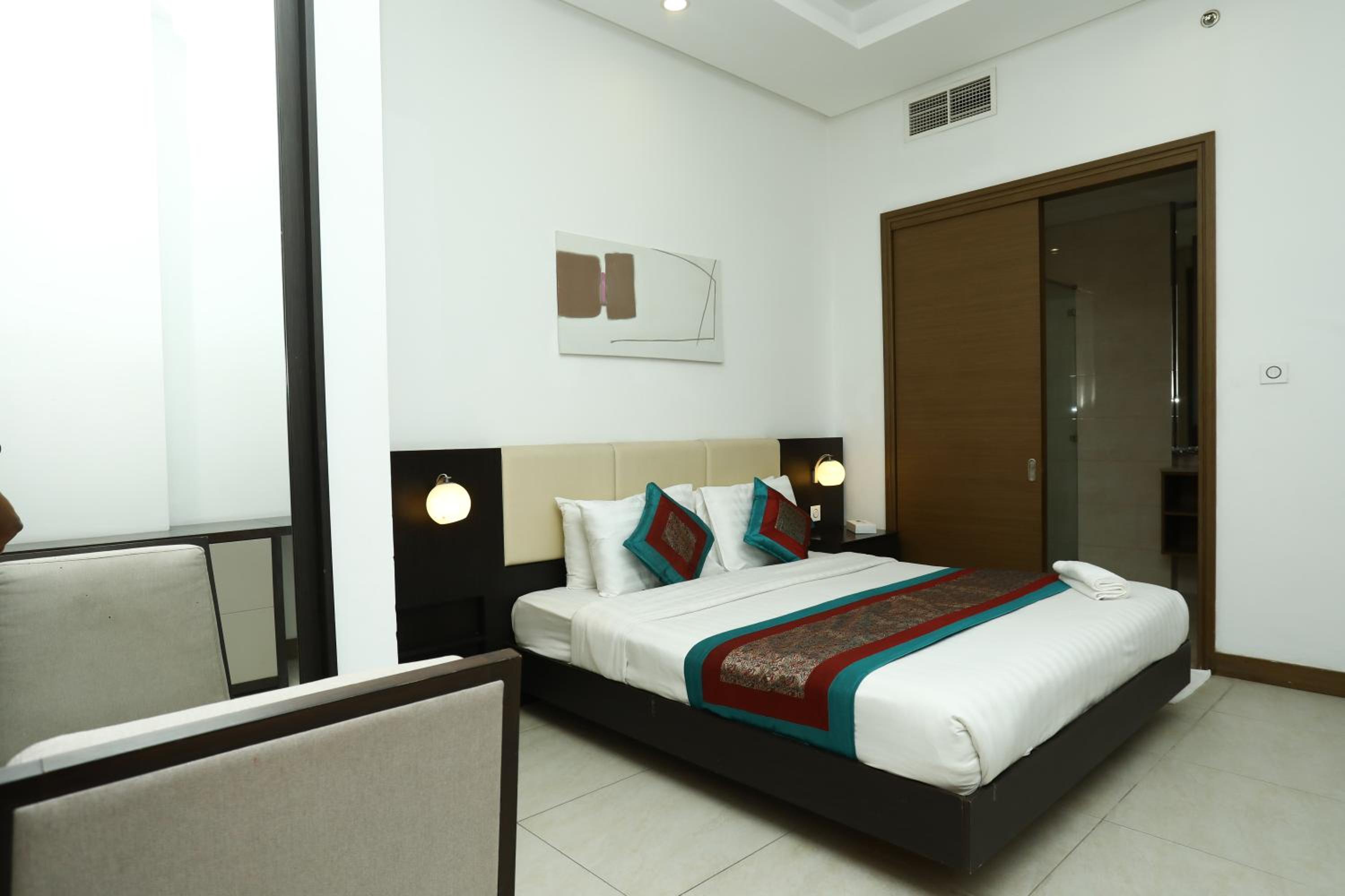 Landway Suite