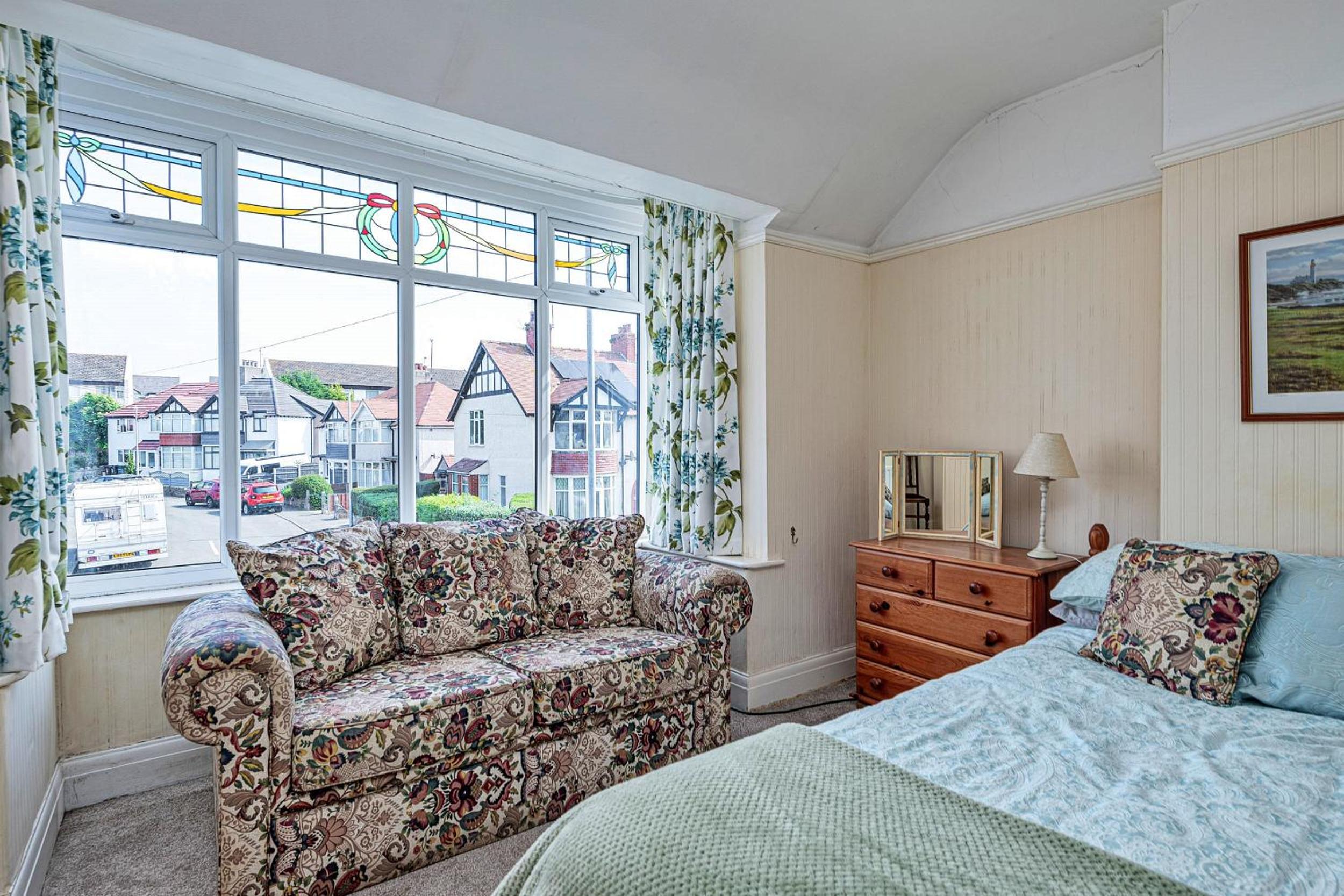 Finest Retreats - Penrhyn Avenue