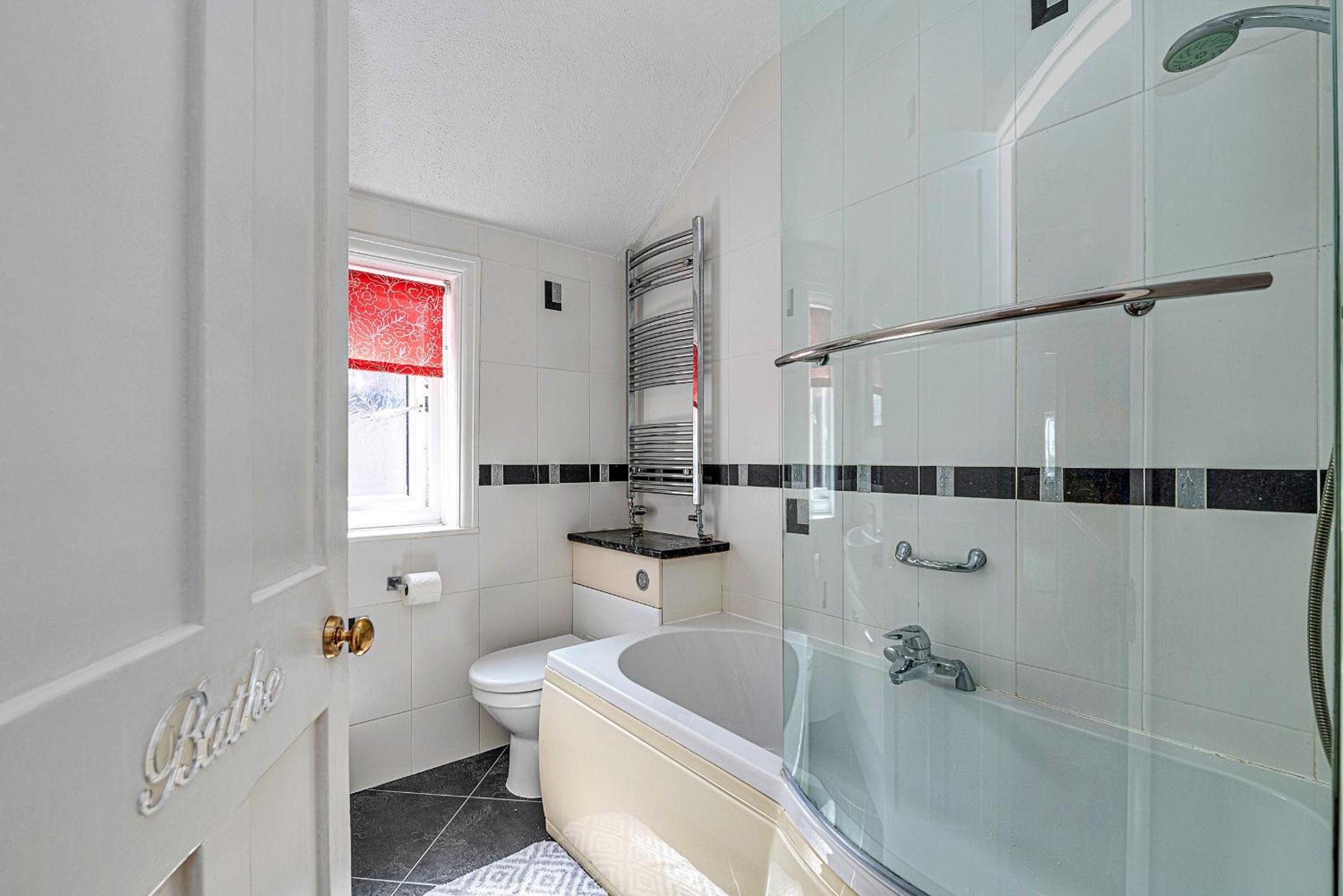 Finest Retreats - Penrhyn Avenue