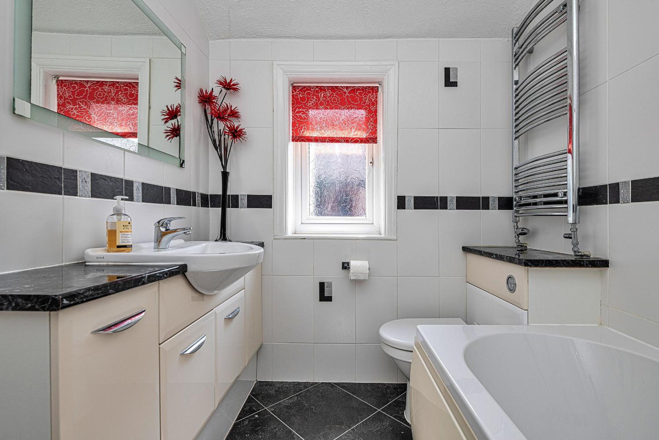 Finest Retreats - Penrhyn Avenue