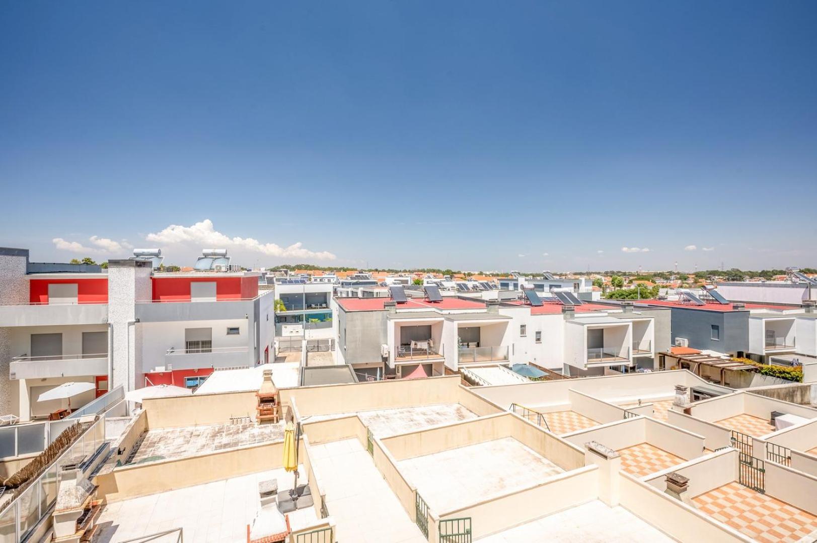 GuestReady - Caparica Beach Lover's Dream view 2