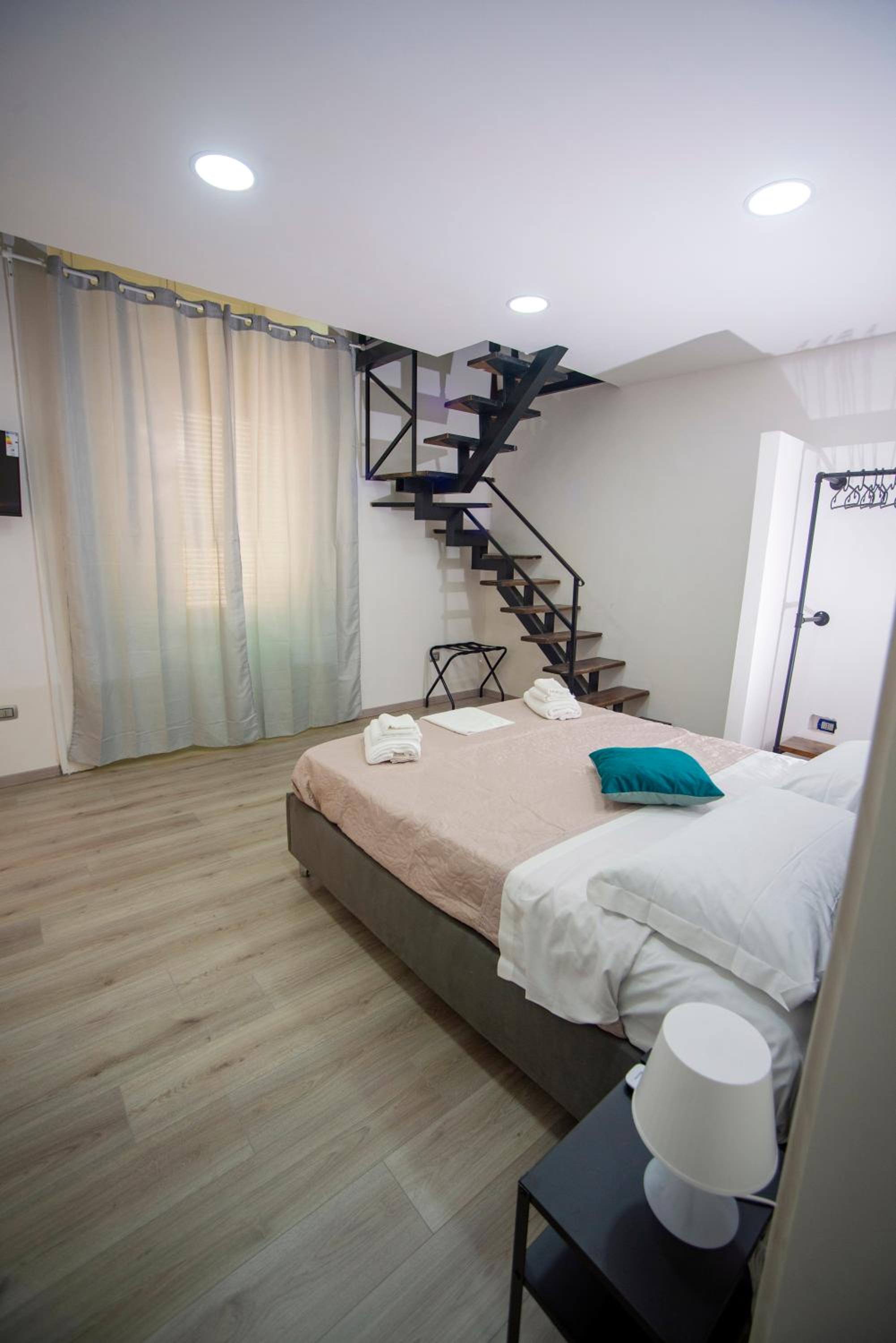 NA City Rooms