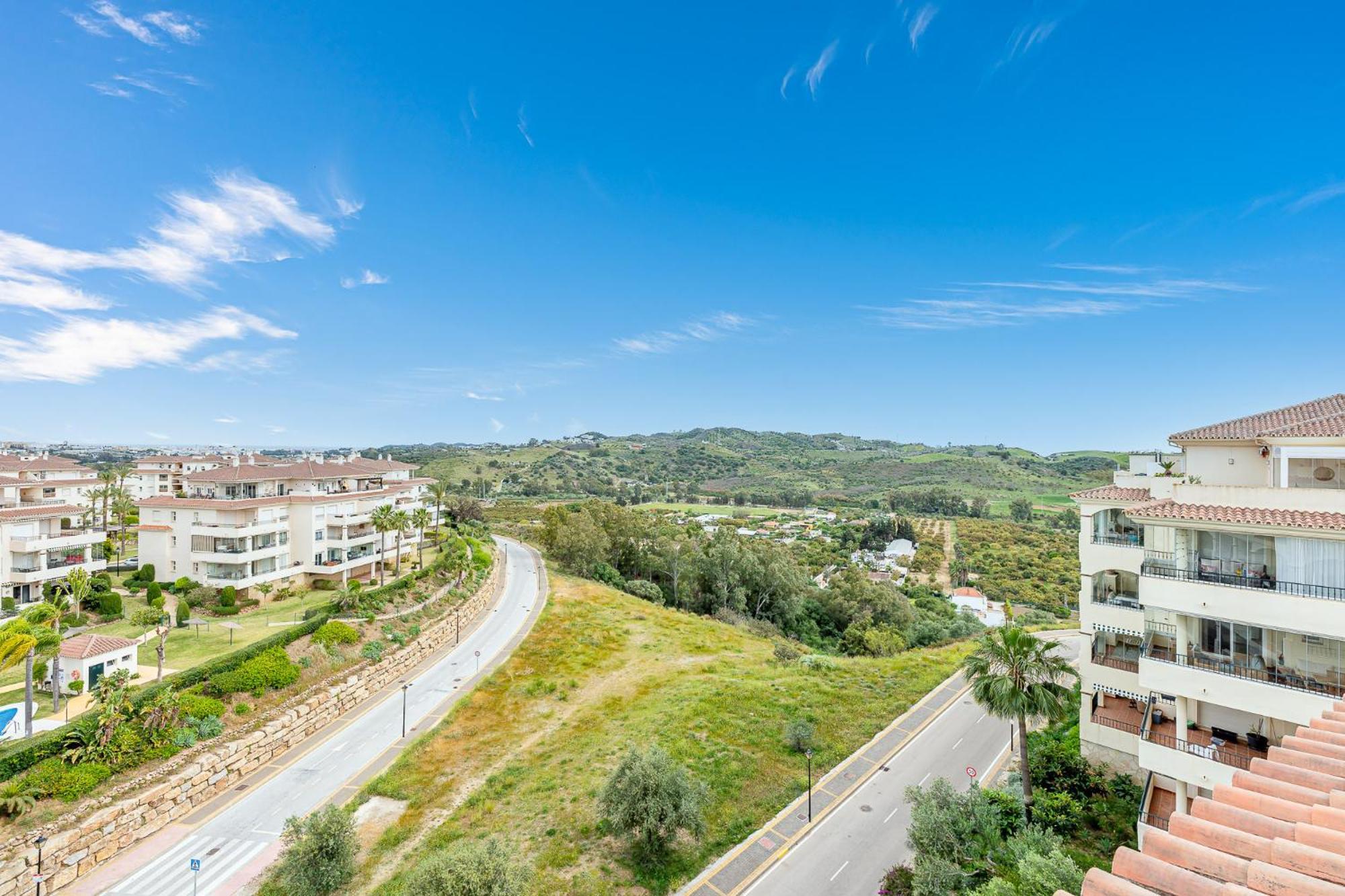 Fantastic 4 bed apt La Cala Hills view 4