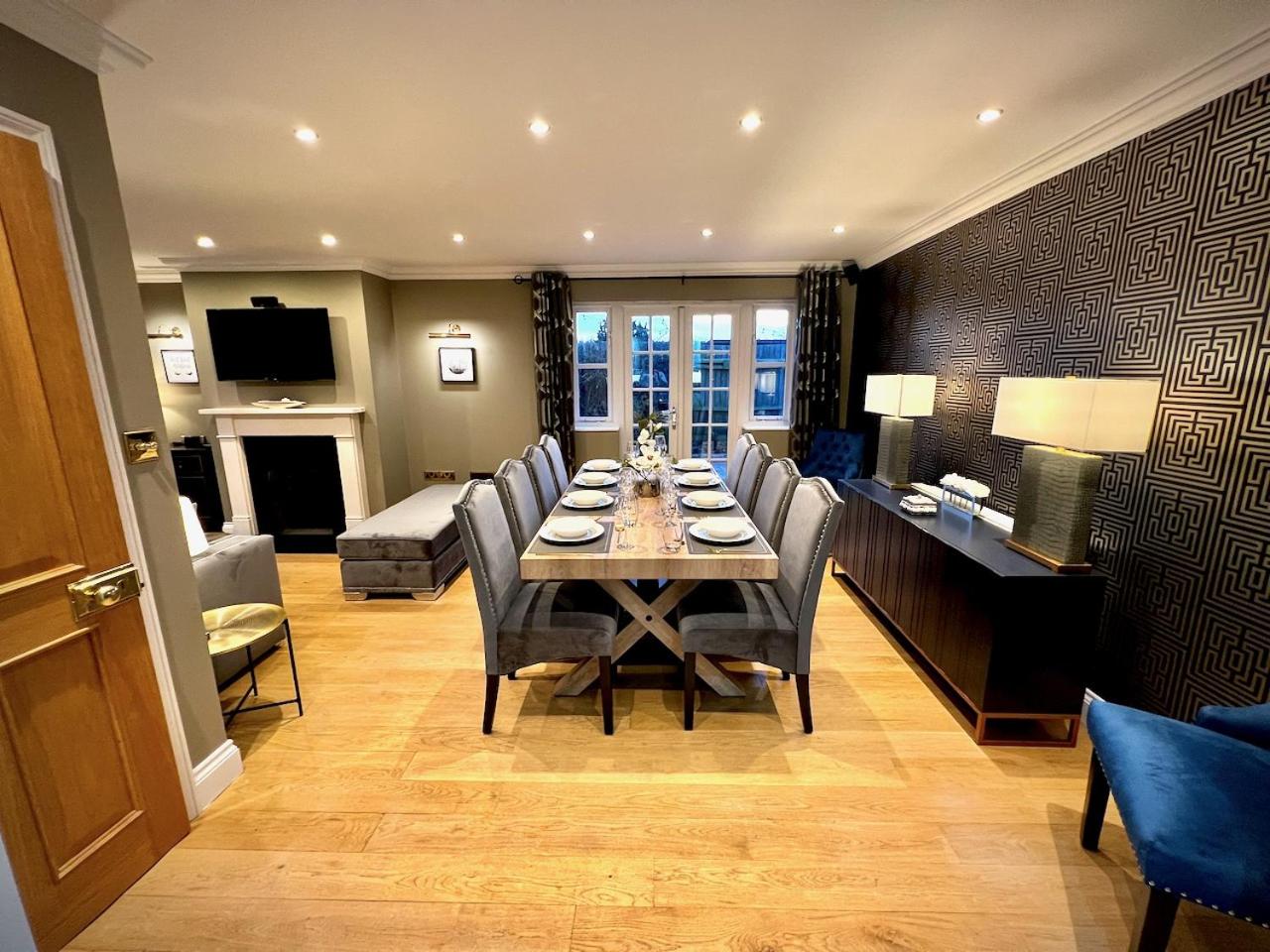 Honey Hill Cottage - 4 Bedroom Detached House view 5