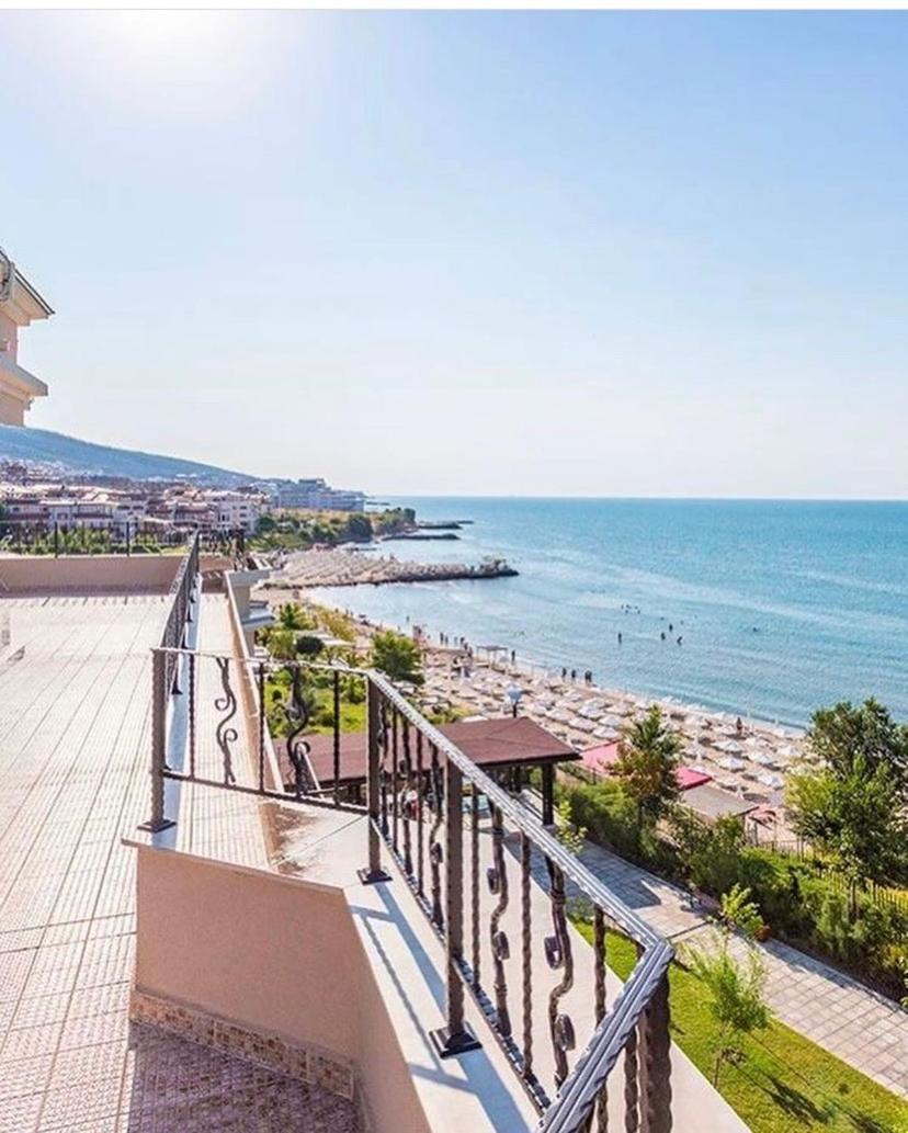 SEA VIEW Apartment on the Sunny Beach