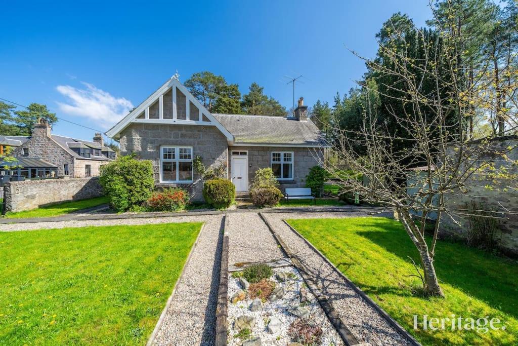 Station Cottage Dinnet, Aboyne view 3