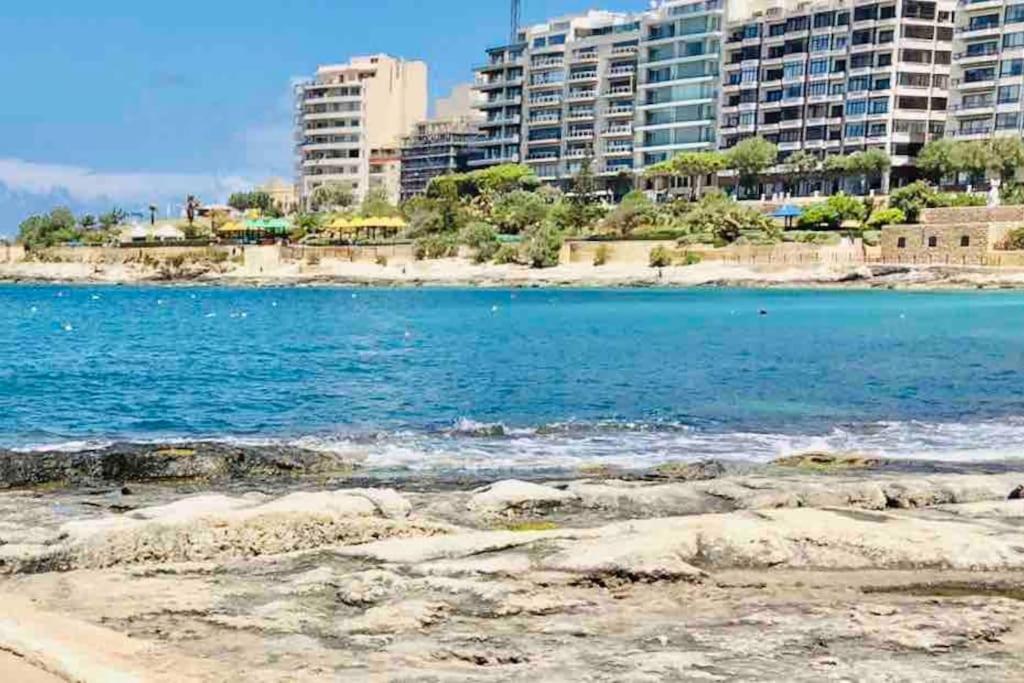 ! Amazing house in Sliema next to the beach ! view 4