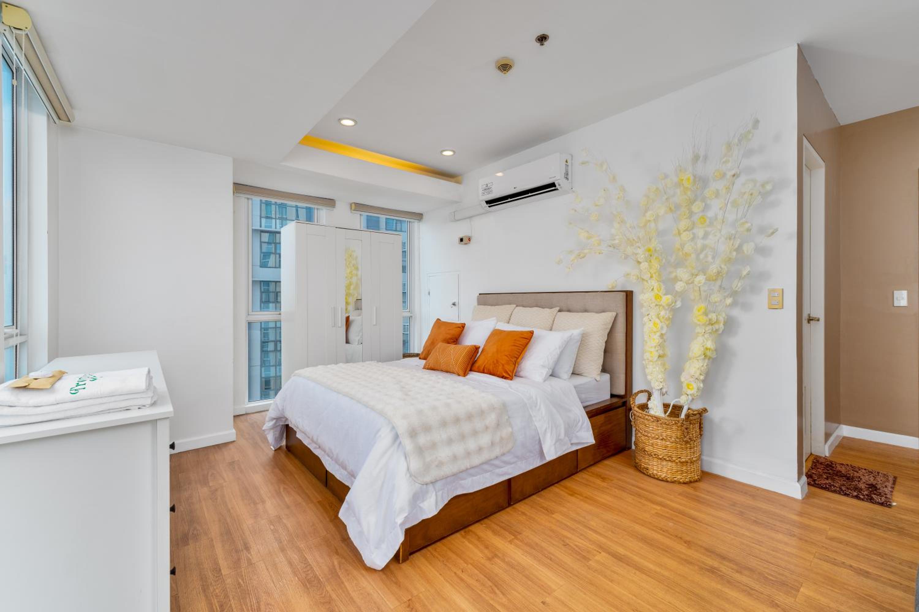 Tropicalia Family Suite