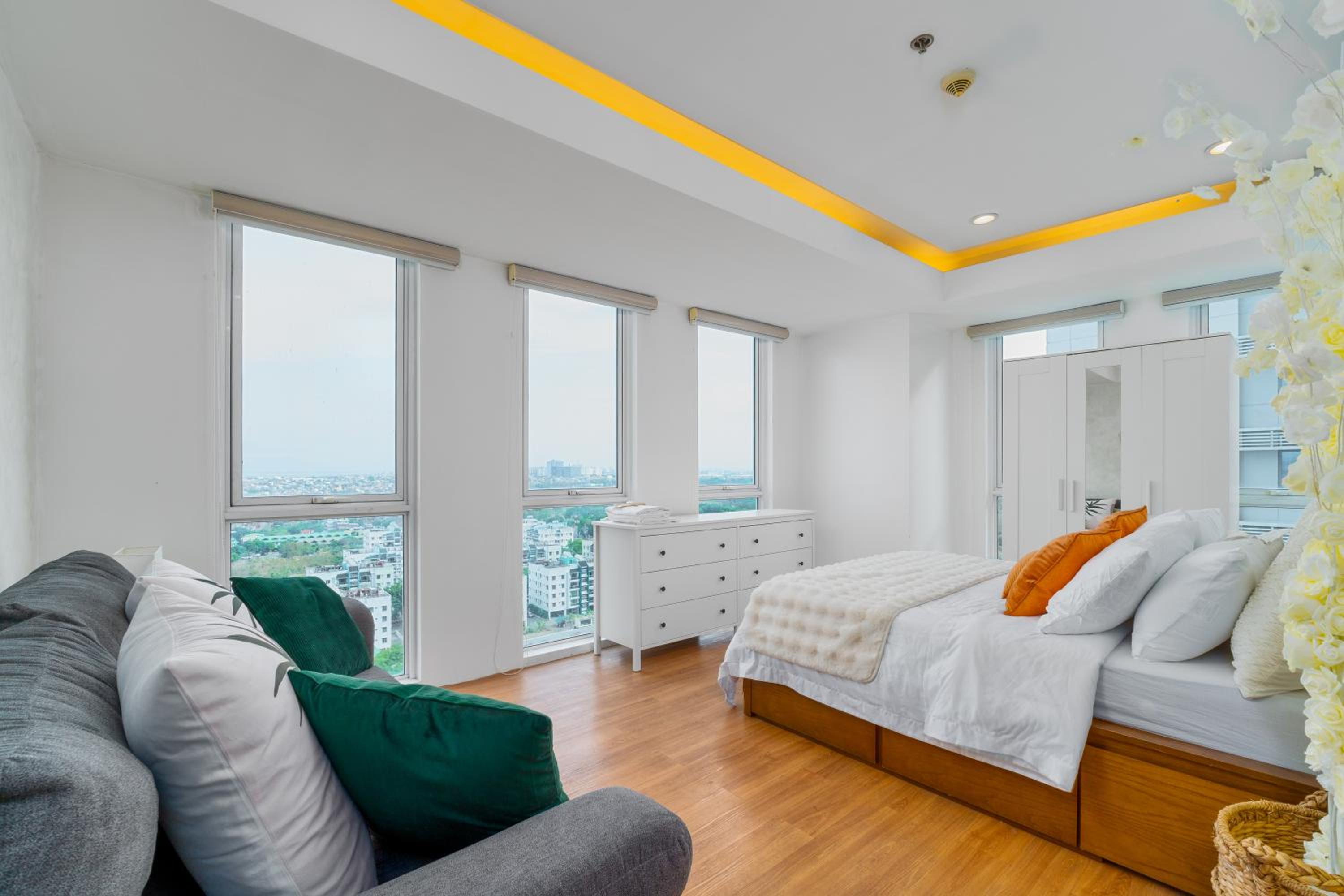 Tropicalia Family Suite