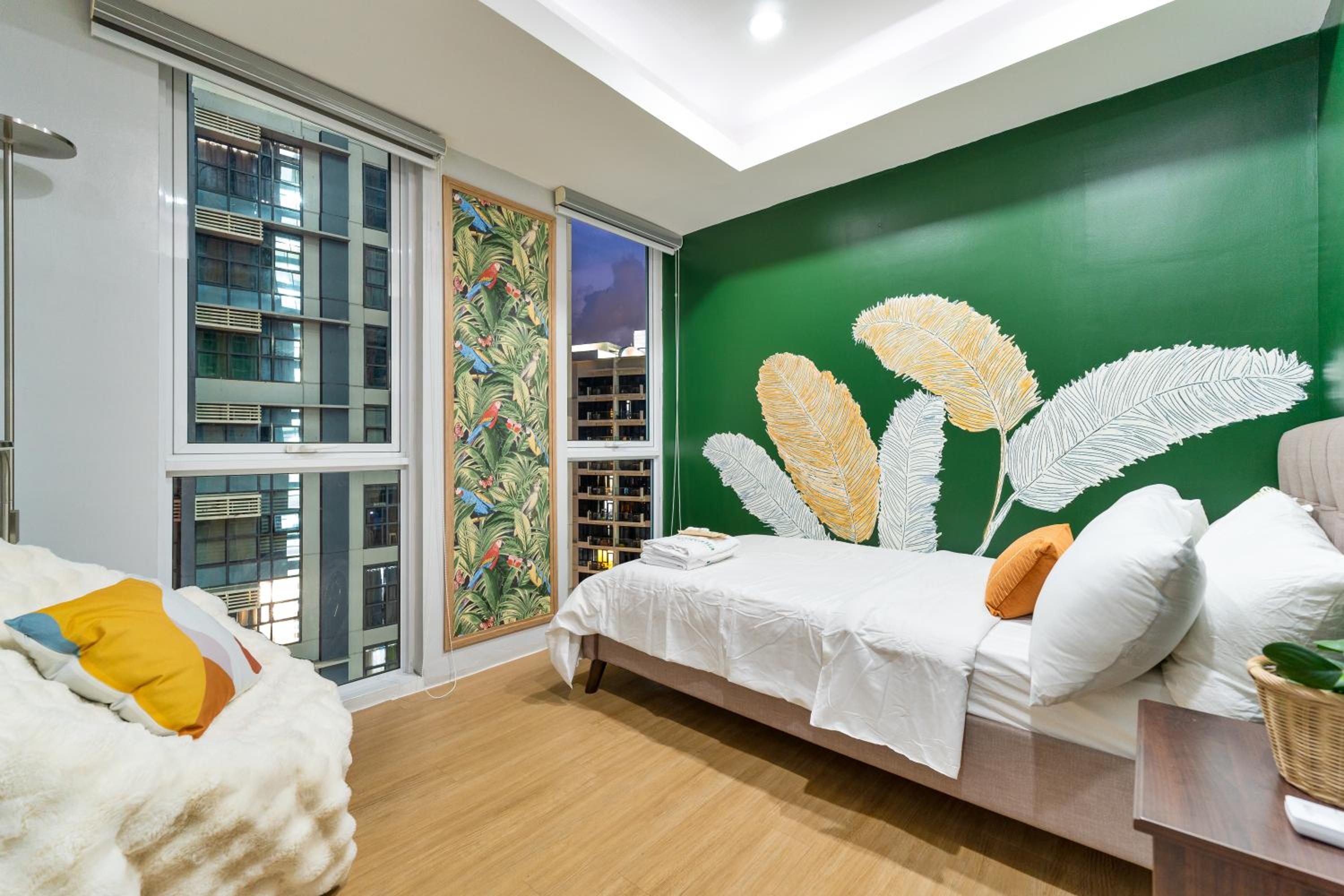 Tropicalia Family Suite