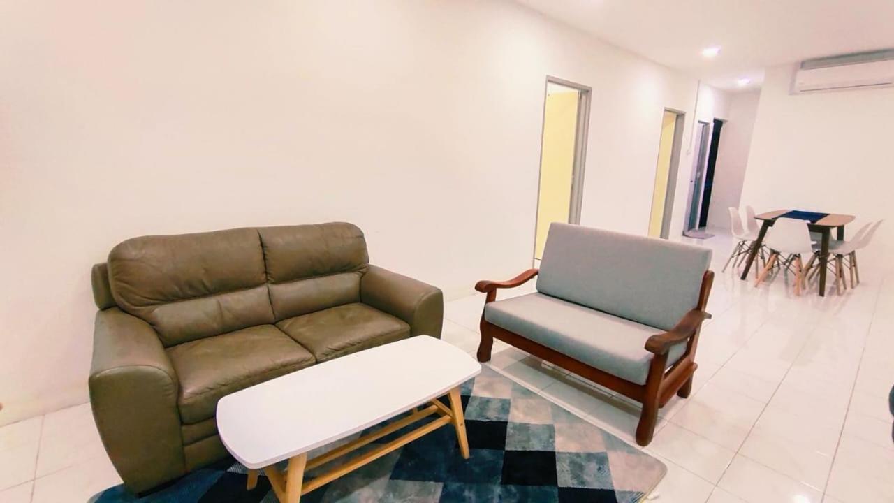 Kulai Tmn Putri Tmn Gunung Pulai Tmn Baiduri Tmn Kota Kulai Tmn Lagenda Kulai 3-5BR near Airport JPO IOI photo 2