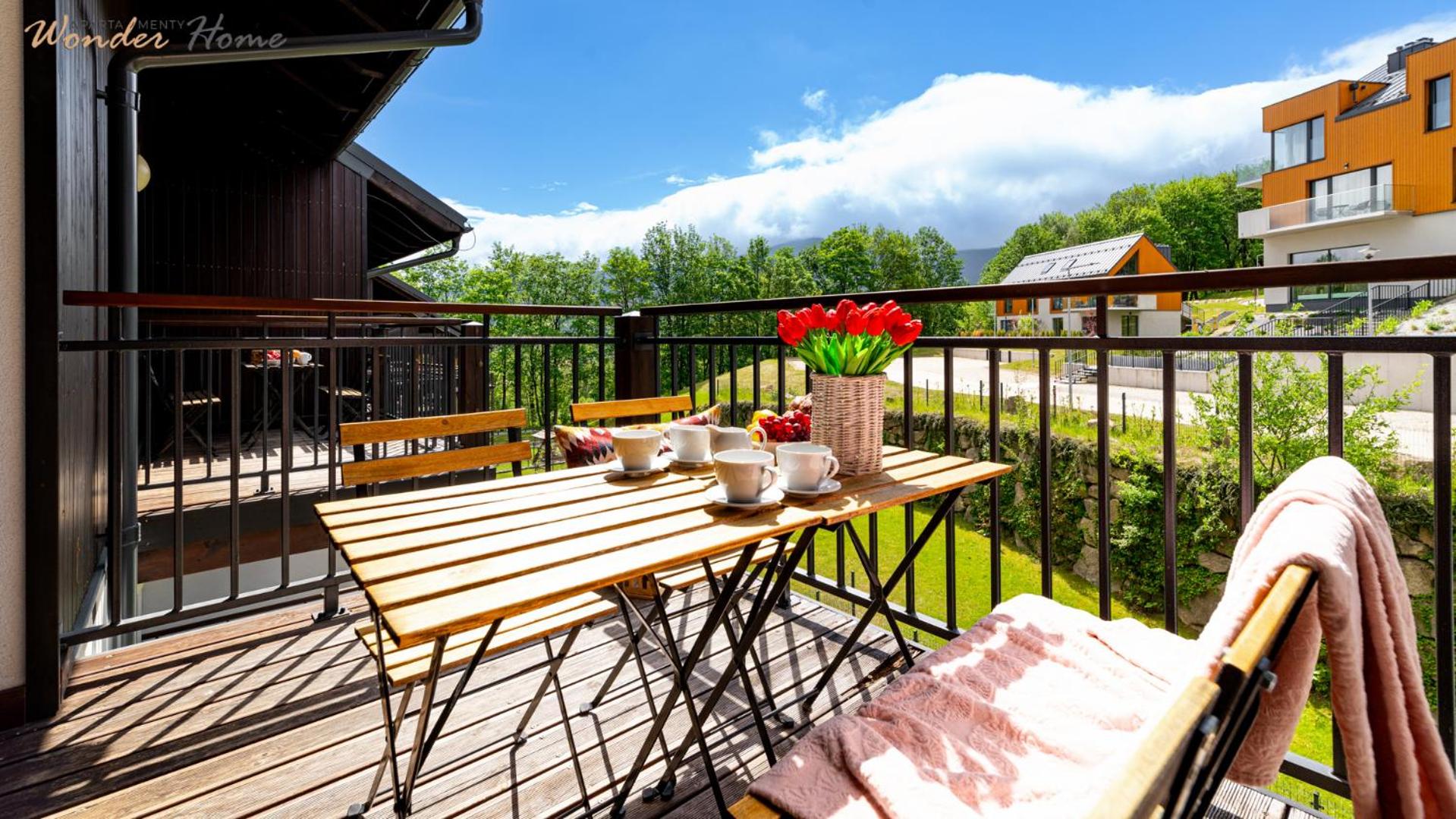 Wonder Home Residence - Apartamenty z balkonami i ogródkami, blisko stoku narciarskiego Karpatka i szlaków turystycznych