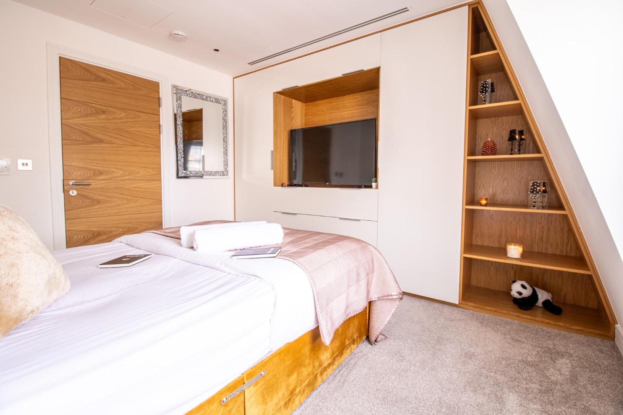 London Vacations - Marble Arch Penthouses with Skyline Views - Property Image 3