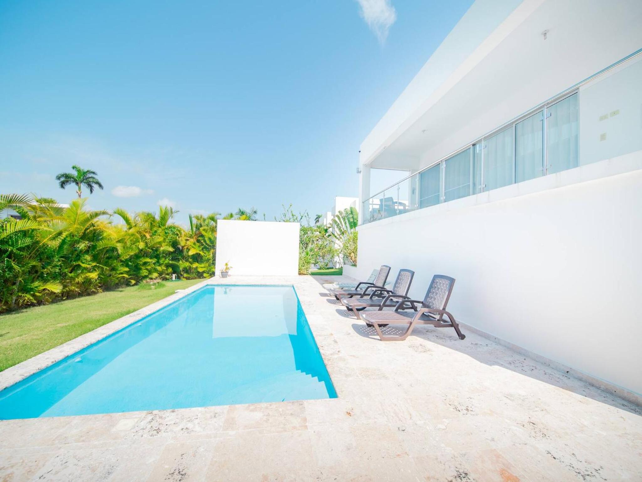 Amazing 2br Villa Near Surfing Beaches view 2
