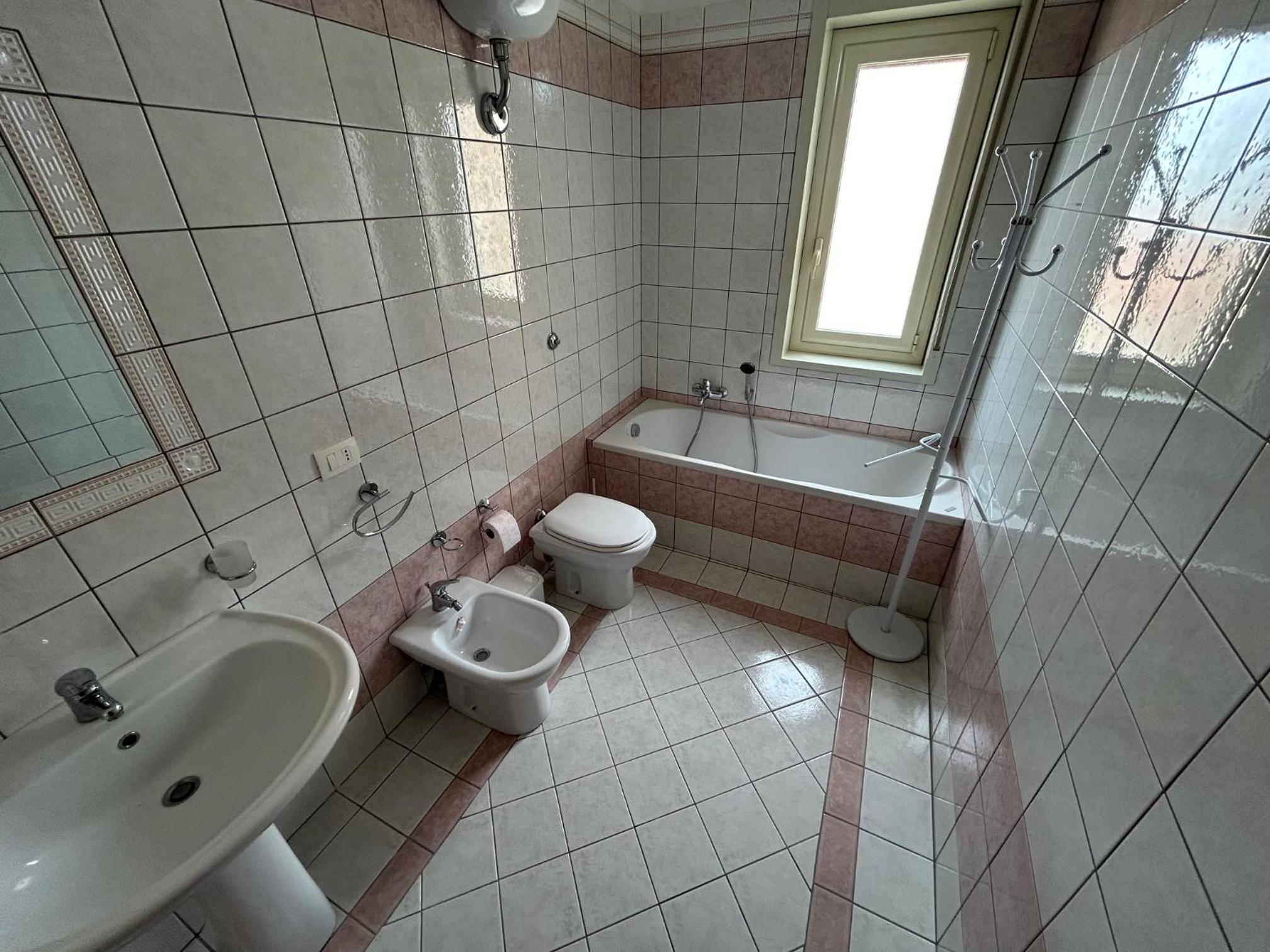 Ludox Apartments