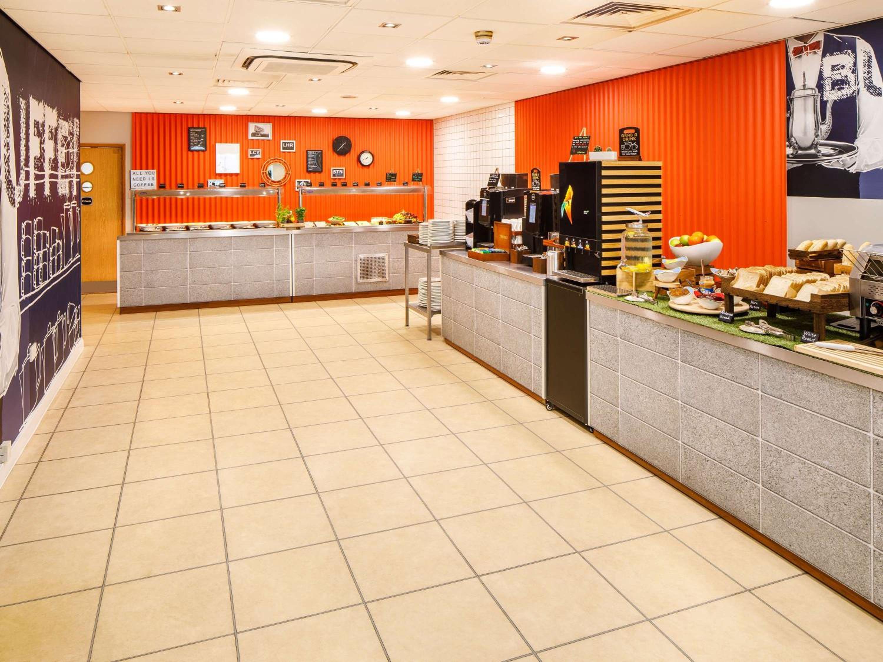 Hounslow Vacations - ibis budget London Heathrow Central - Property Image 7