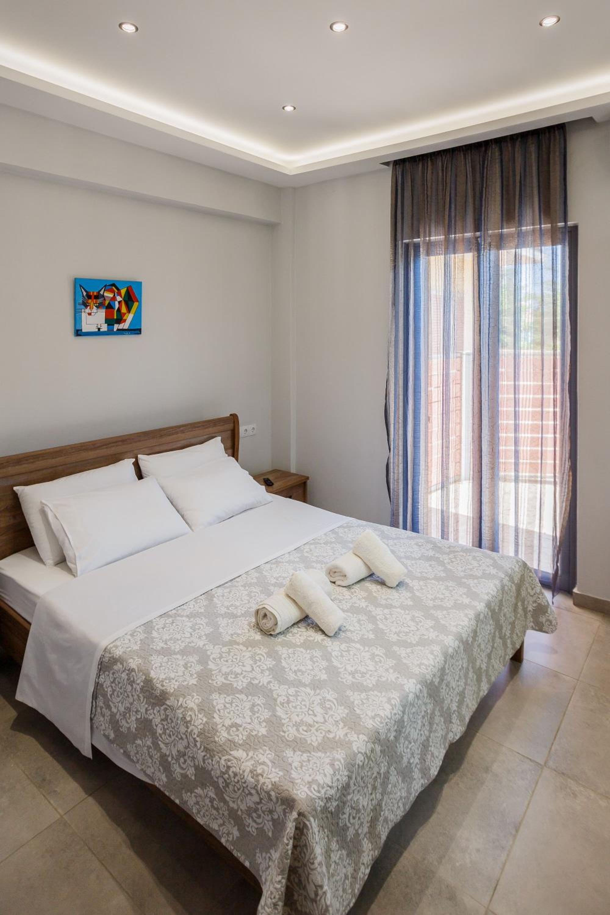 Casa Di Mare - Studios and Apartments with pool on the beach, by ZanteWize