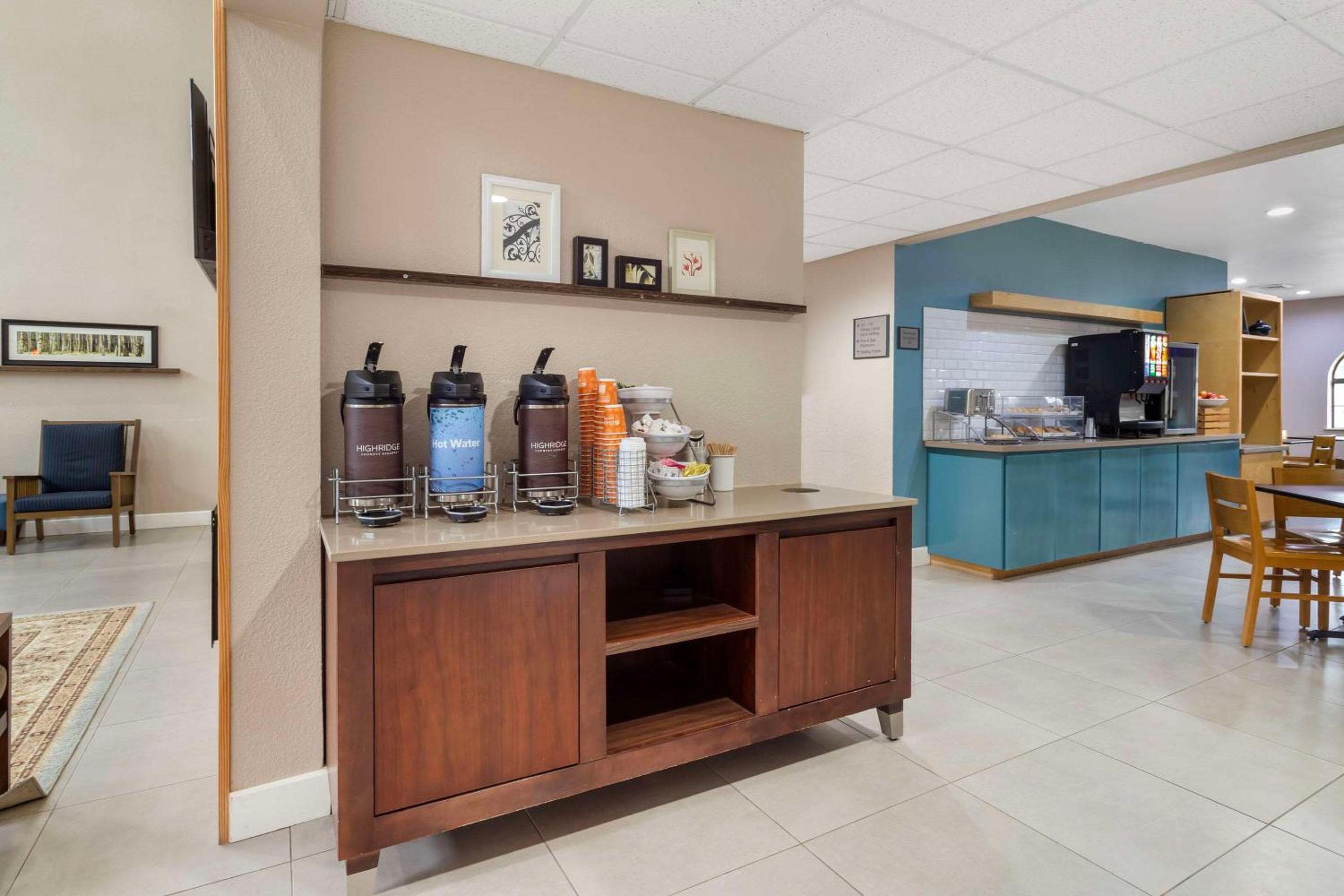 Comfort Suites Shenandoah-The Woodlands
