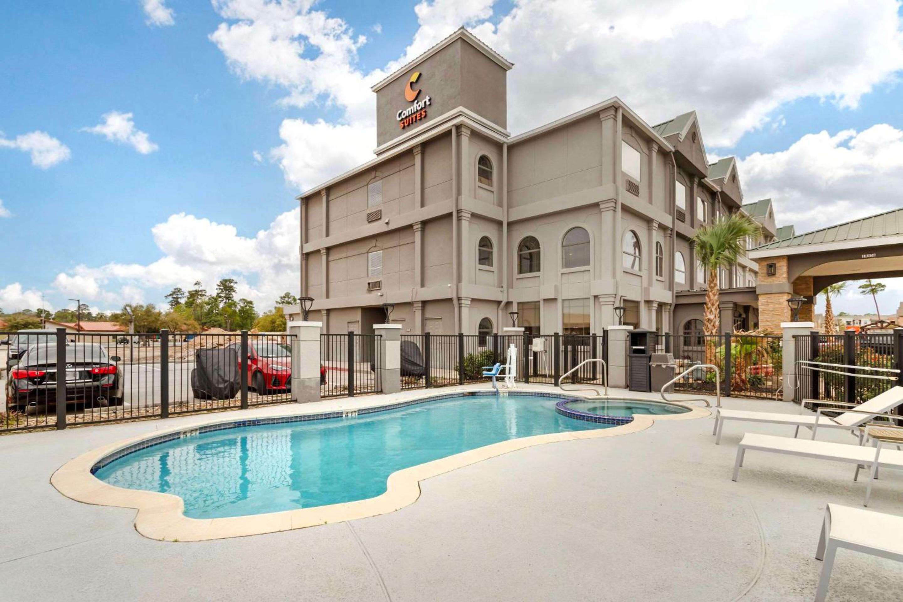 Comfort Suites Shenandoah-The Woodlands