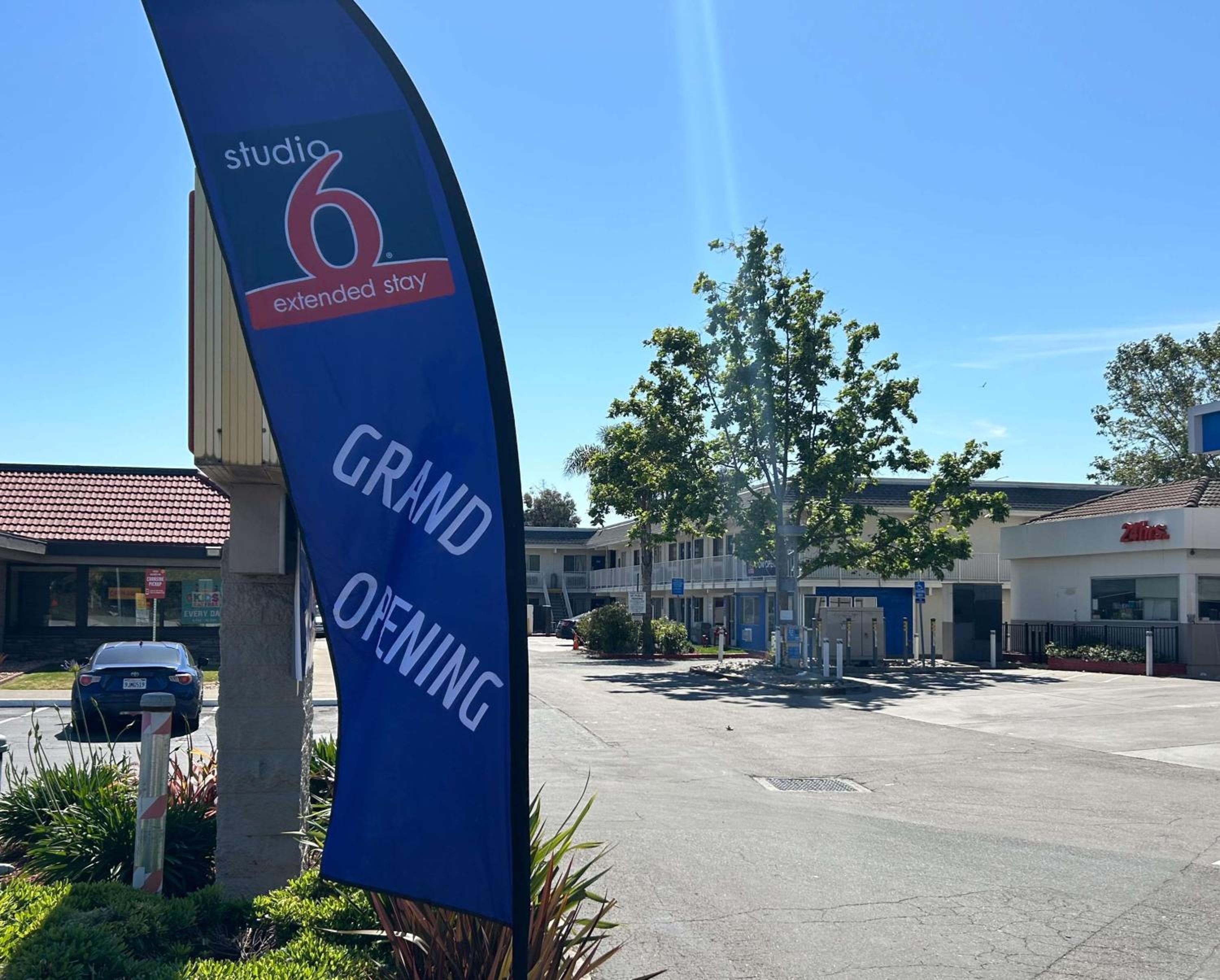 San Jose Vacations - Studio 6 Hayward, CA Silicon Valley Gateway - Property Image 1