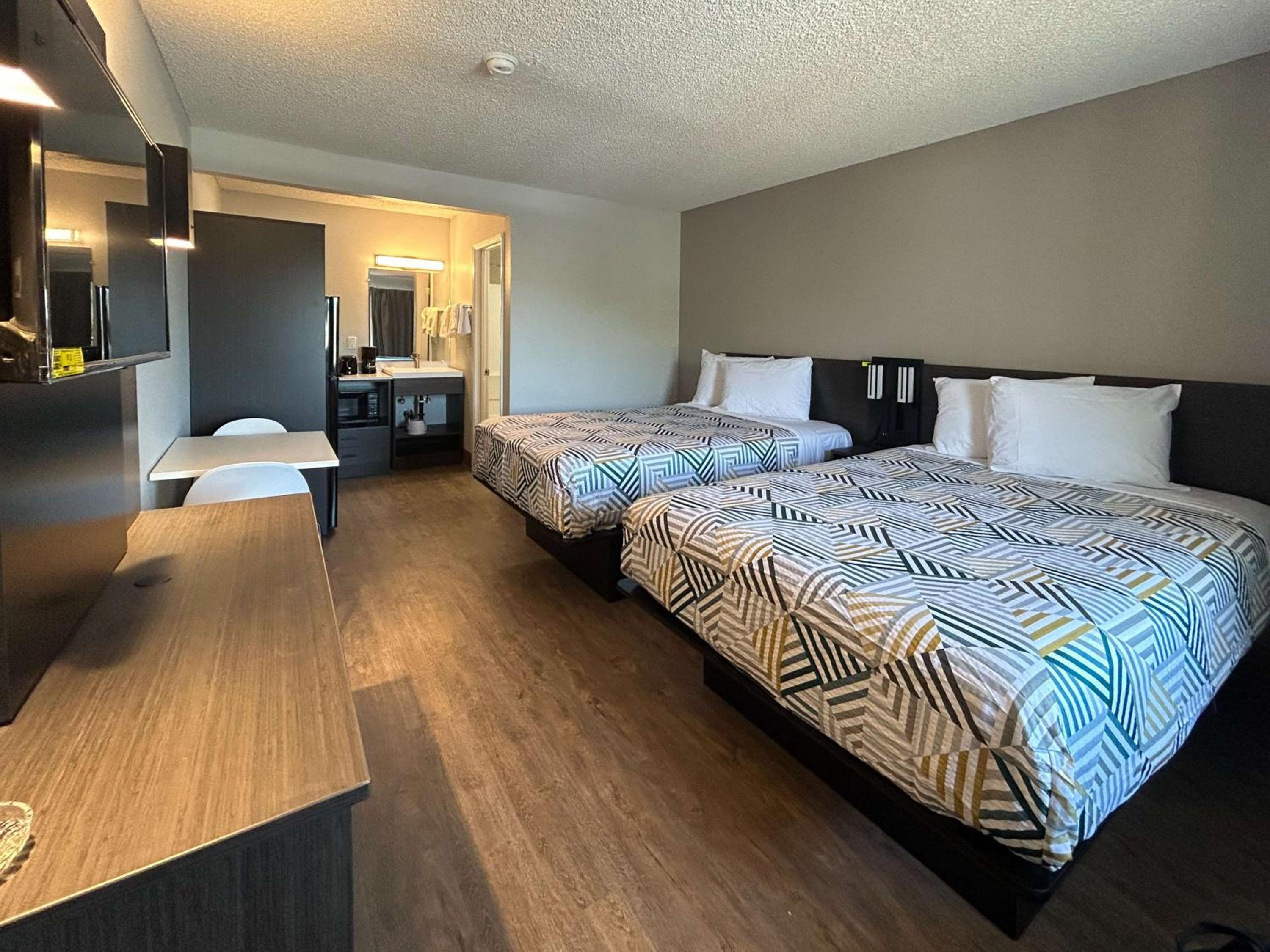 San Jose Vacations - Studio 6 Hayward, CA Silicon Valley Gateway - Property Image 5