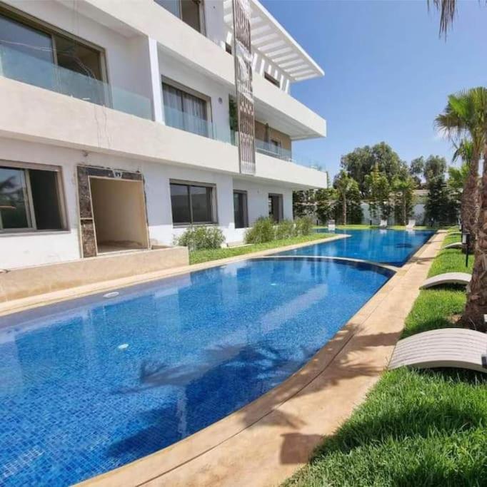 Heaven Beach Front Apartment 2 Br view 3