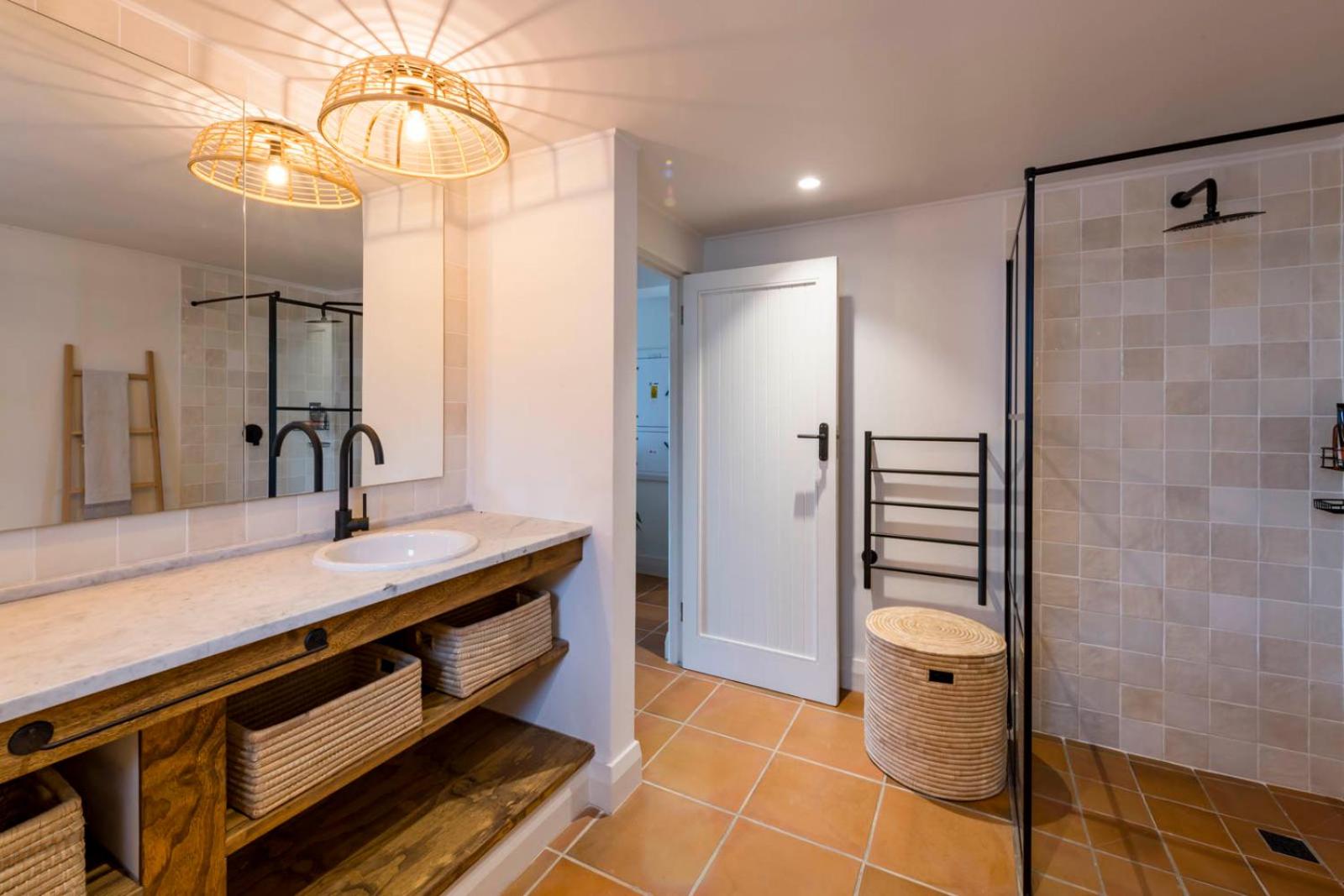 Rhone Hill Cottage 1