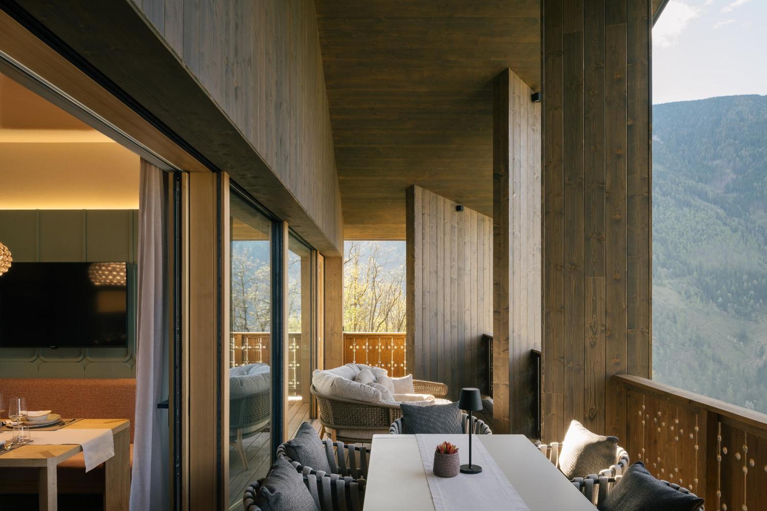 ANTON Nature Hideaway