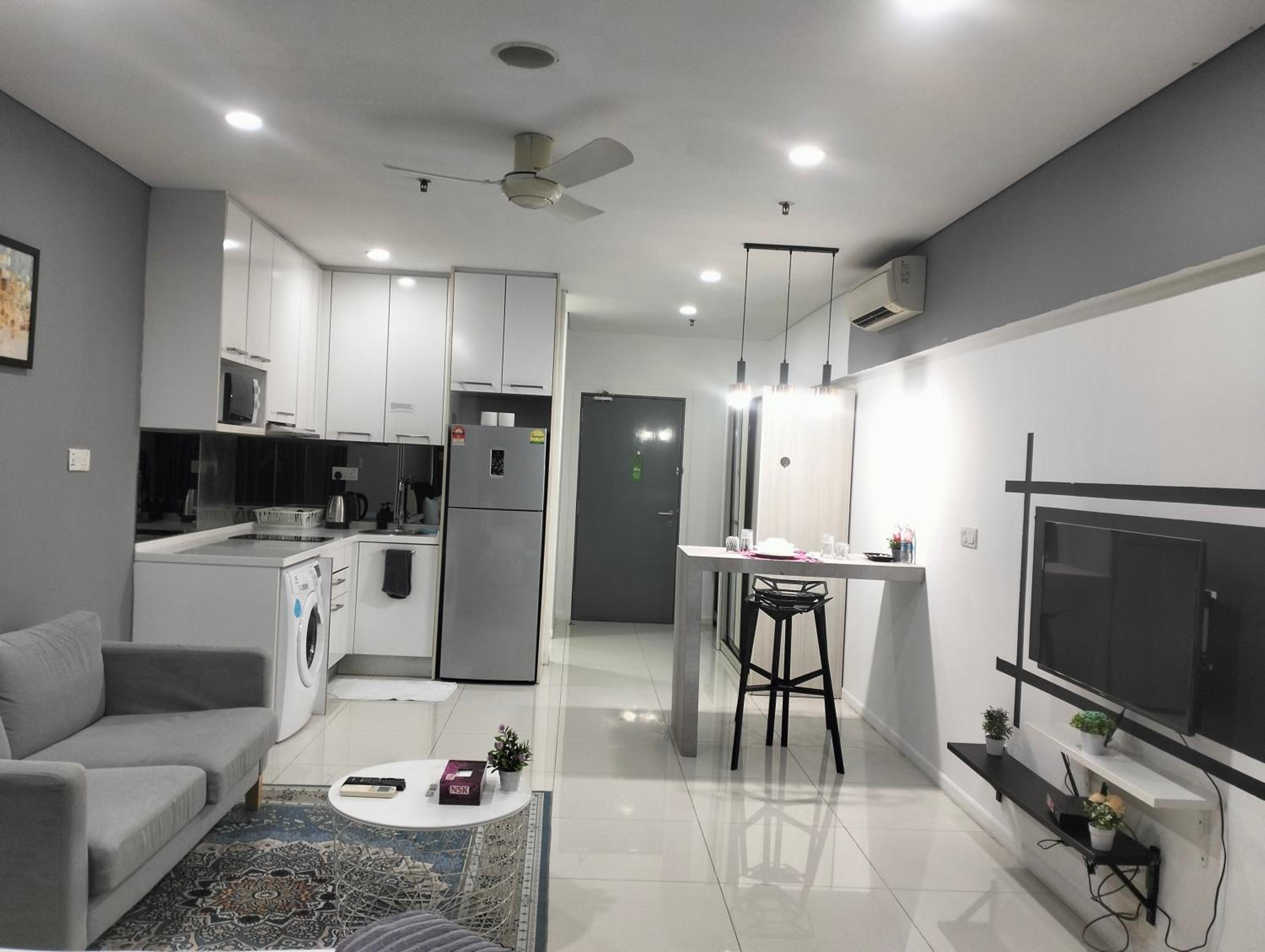 Mercu Summer Suites Klcc by Luxe Residence