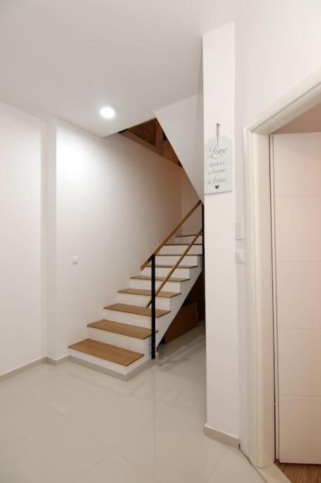 Apartments Toma view 4