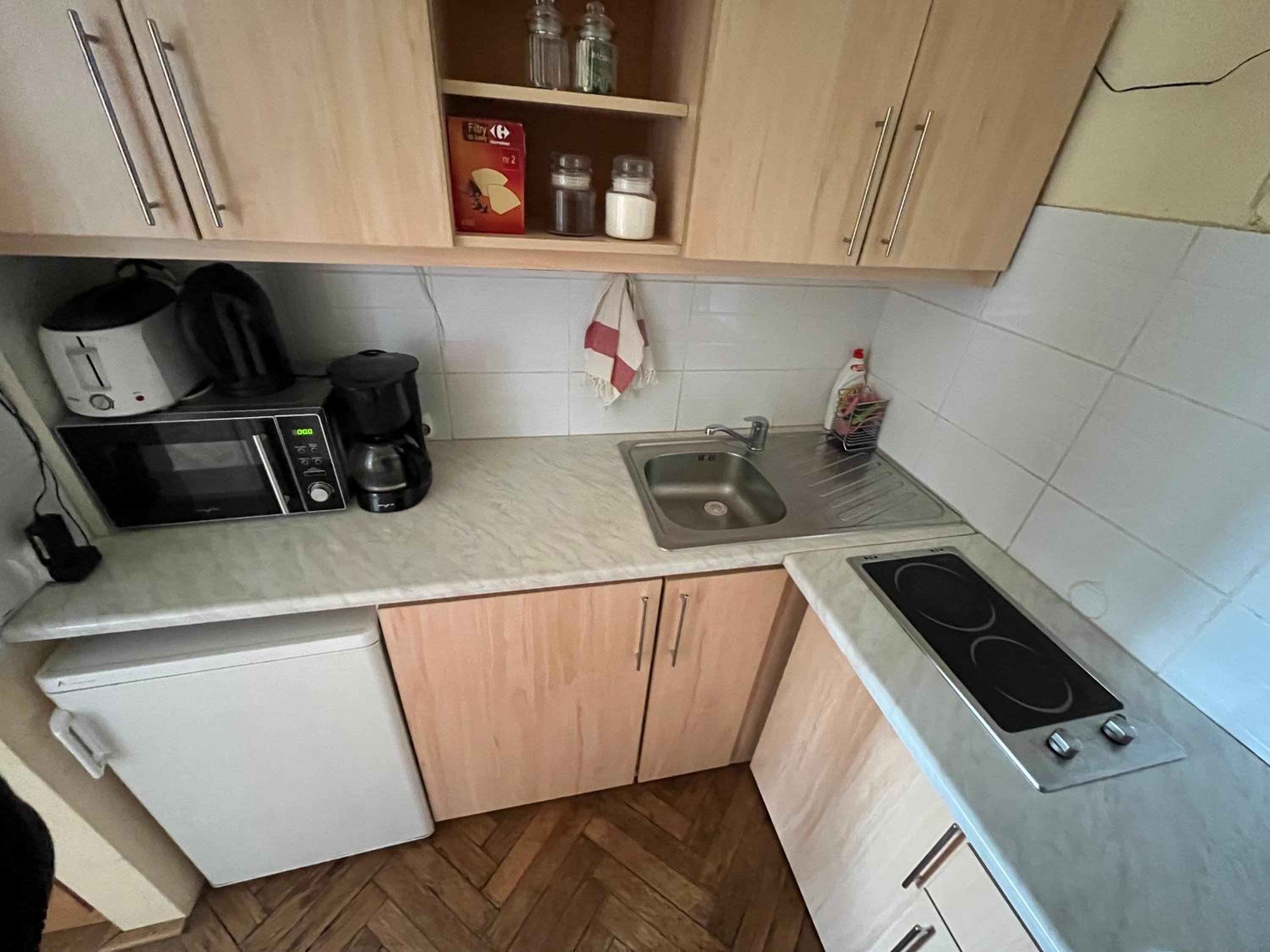 Main Square Apartment view 4