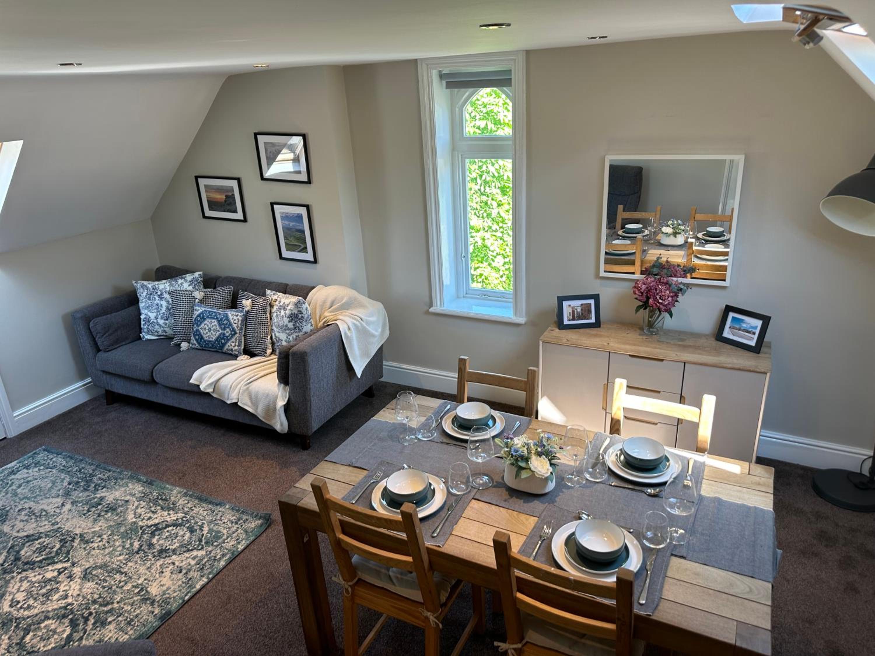 Squair Apartment
