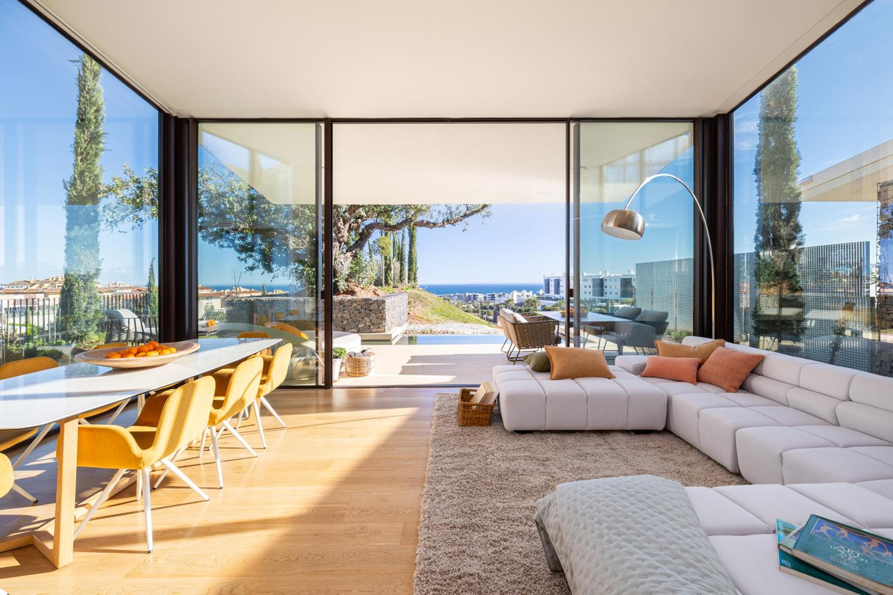 Hotel Leiro Residences - Image 1