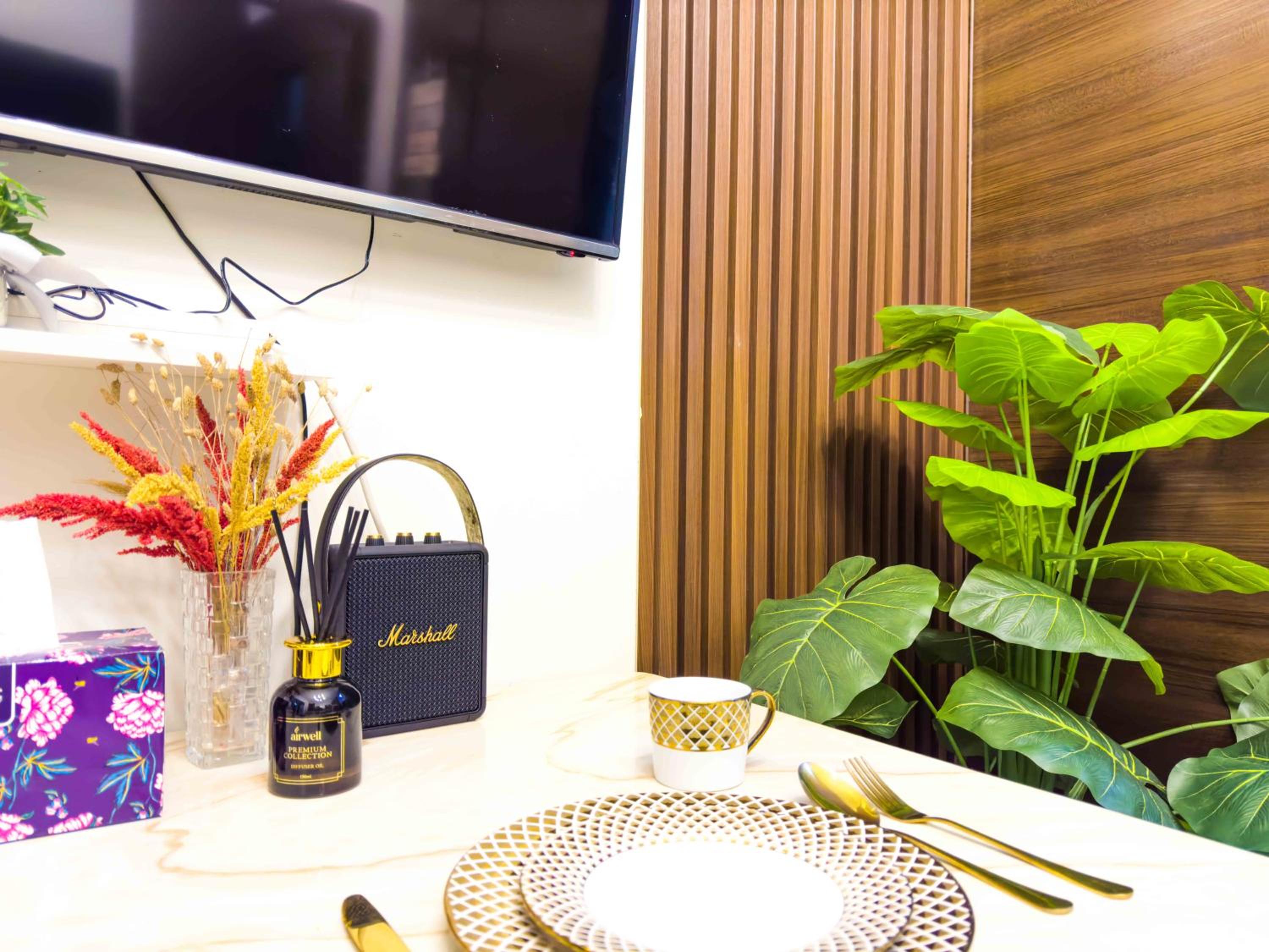 1BR Makati, Air Residences M002 view 2